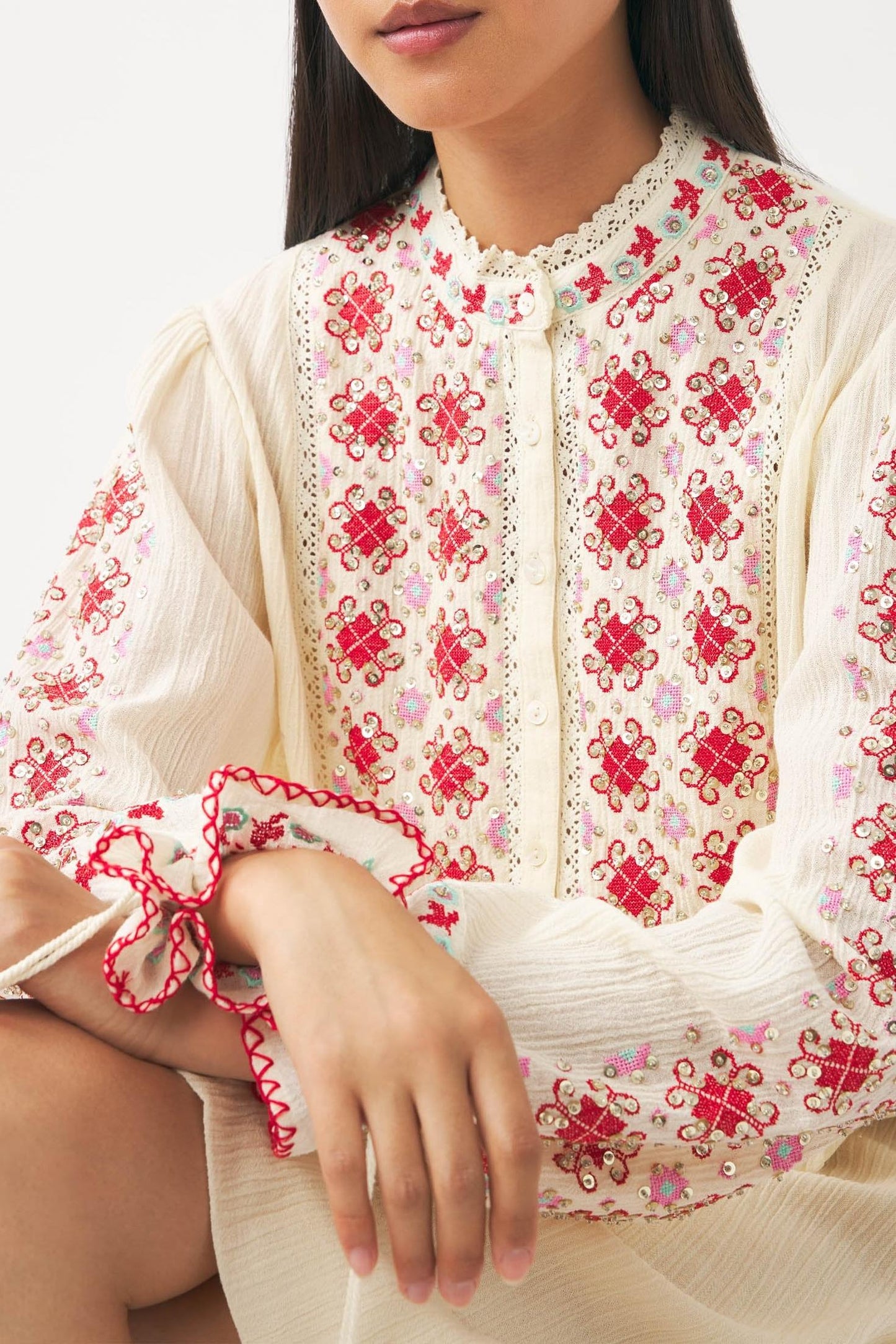 Mini dress hand-embroidered with pearls Jena