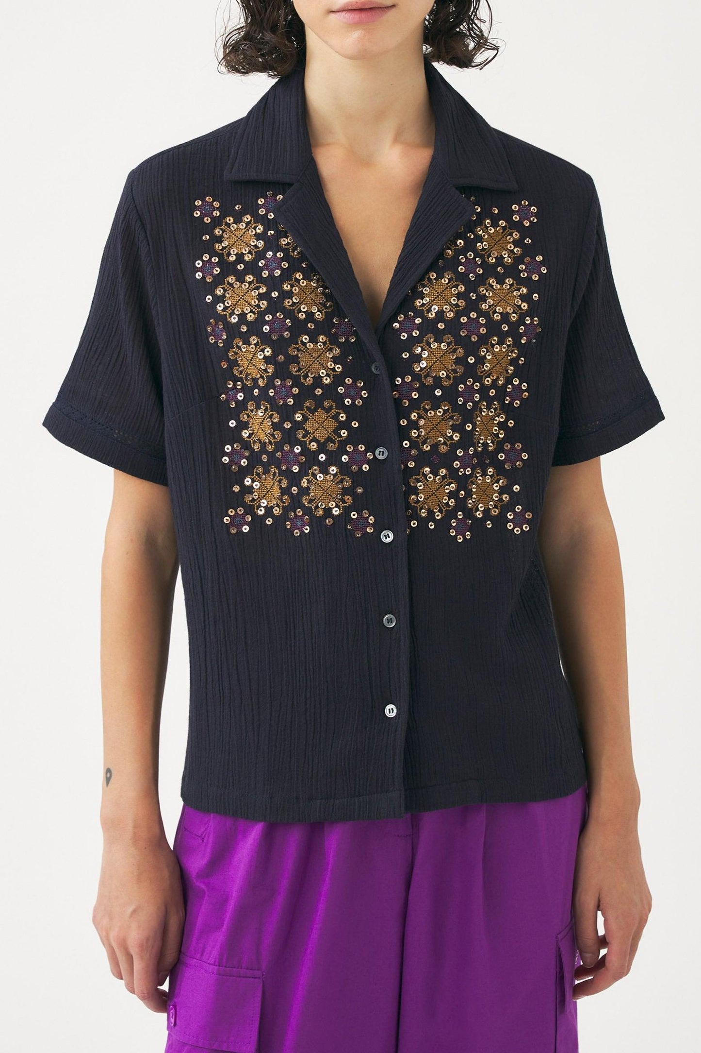 Blouse hand-embroidered with pearls Jena
