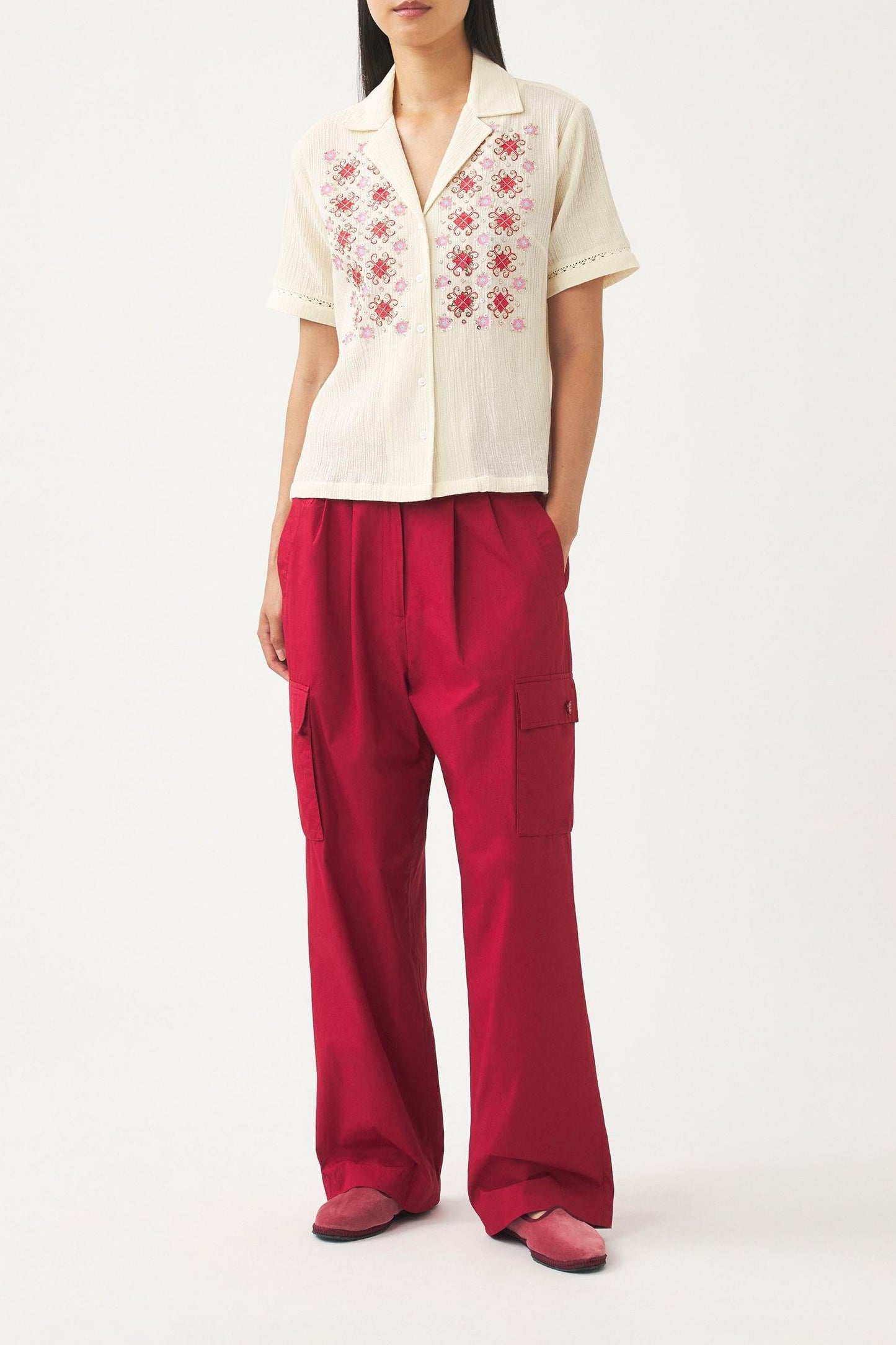 Blouse hand-embroidered with pearls Jena