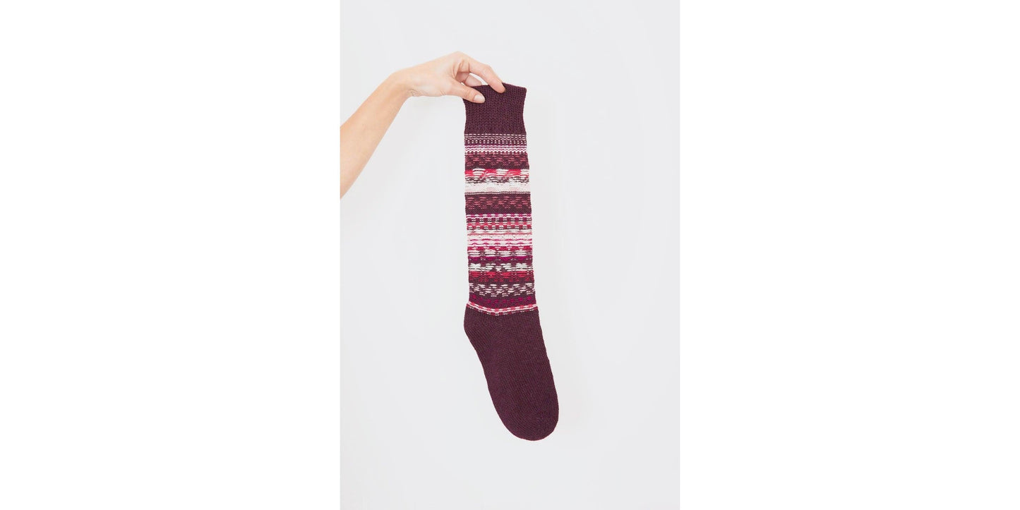 Peru long socks - Berry