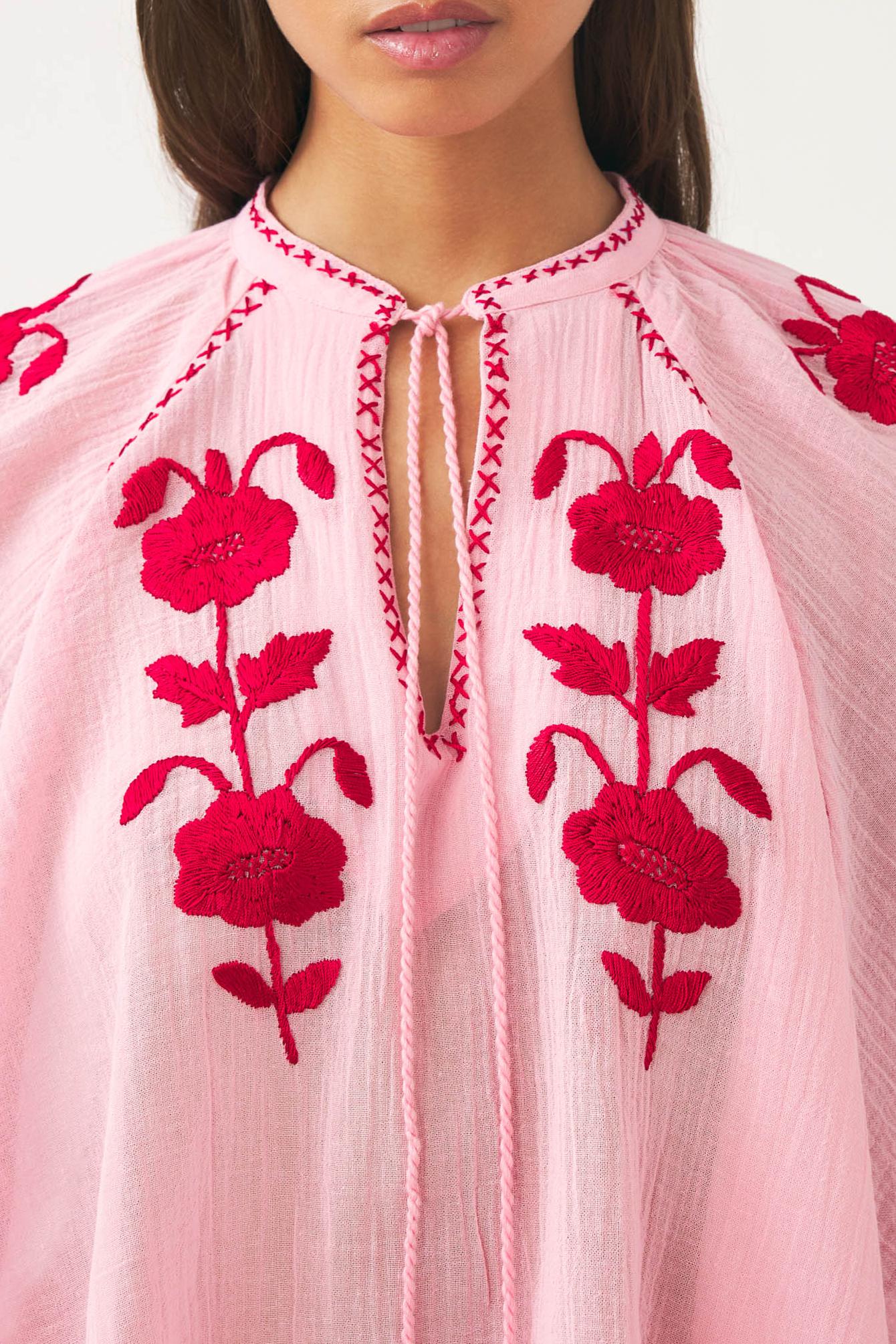 Mini kaftan hand-embroidered with silk Ila