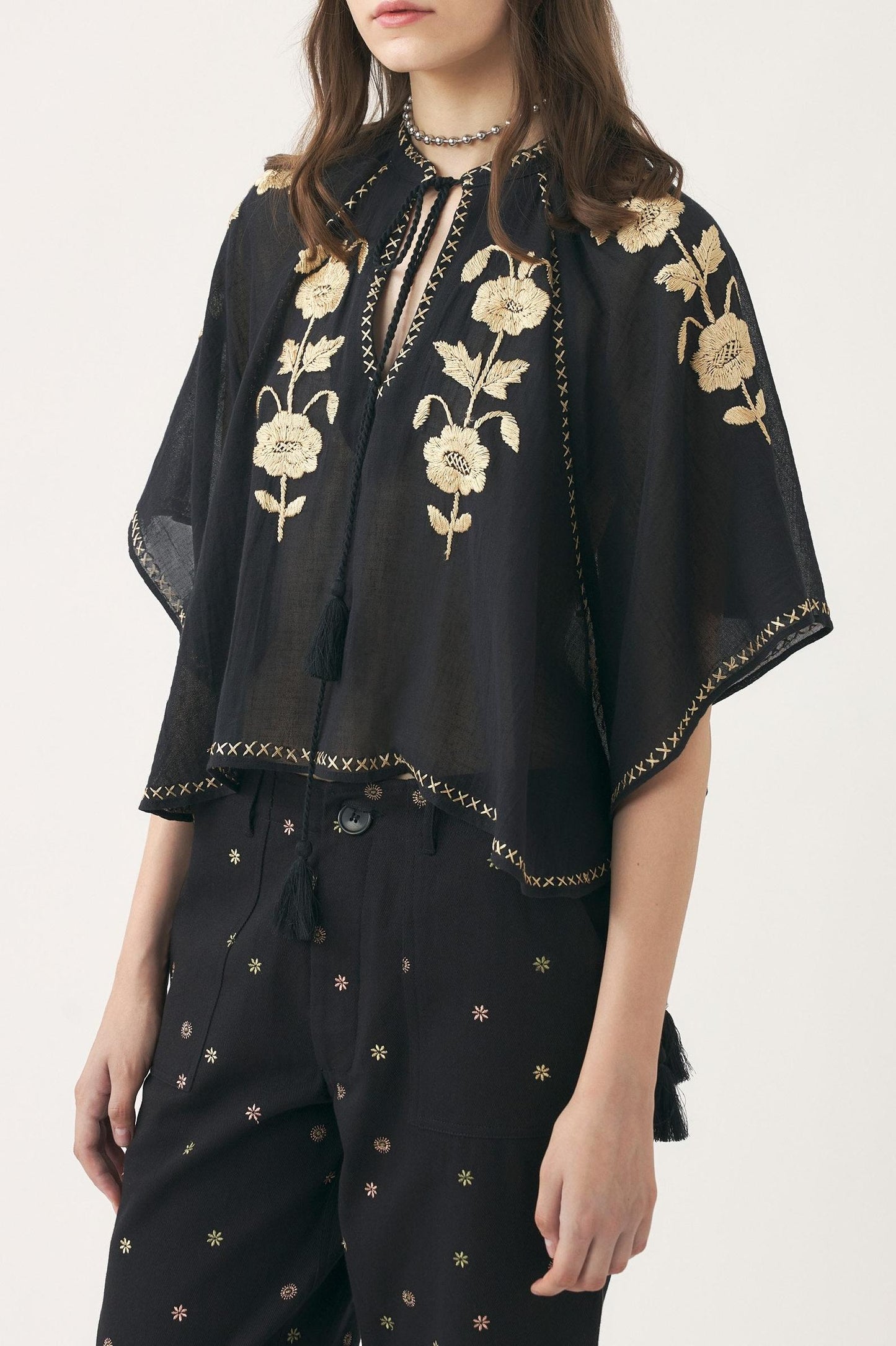 Mini kaftan hand-embroidered with silk Ila