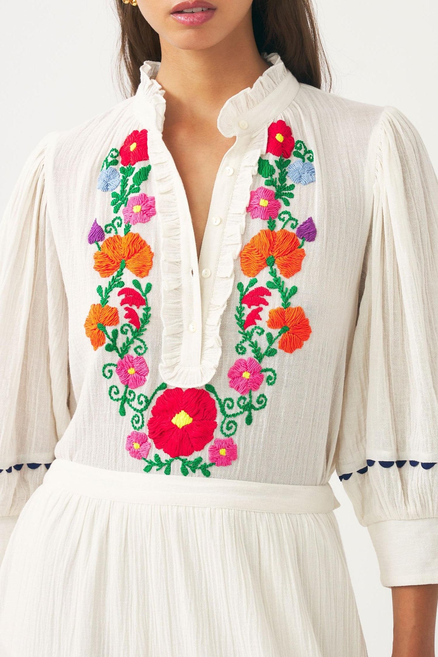 Hand-embroidered blouse Clotilda
