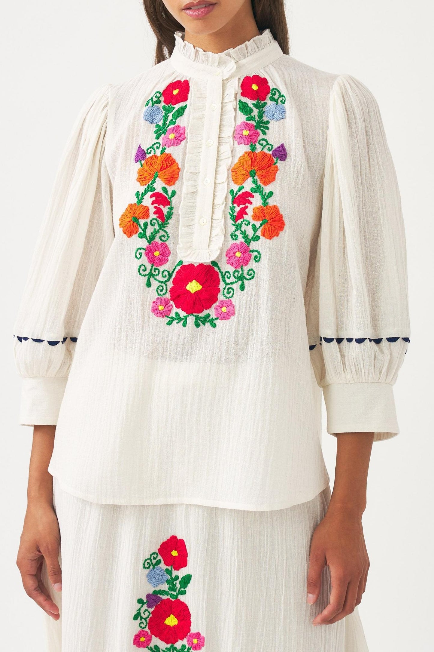 Hand-embroidered blouse Clotilda