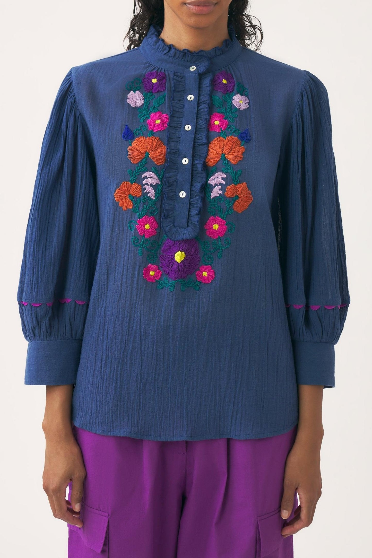 Hand-embroidered blouse Clotilda