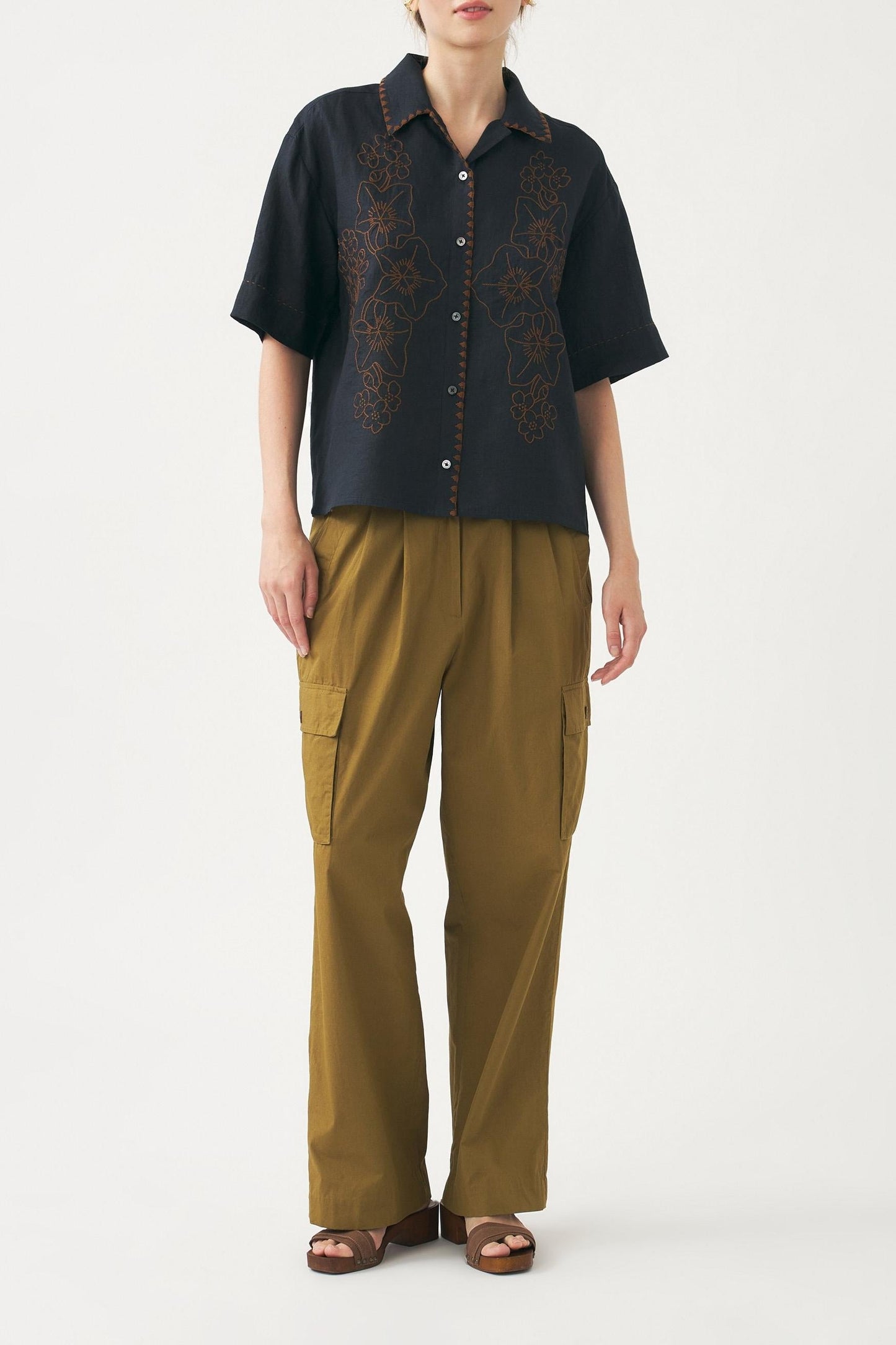Hand-embroidered shirt Cindy