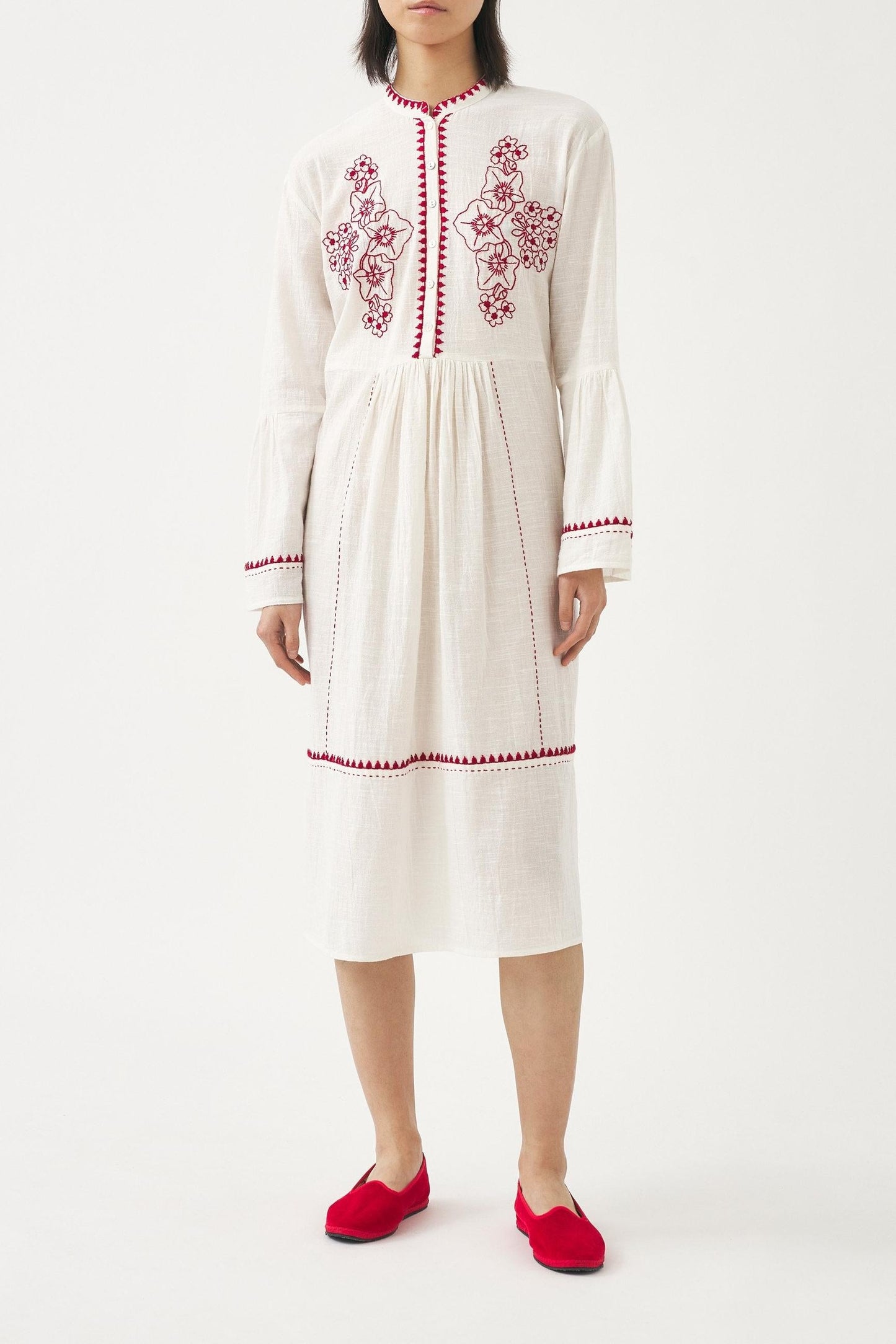Linen hand-embroidered dress Cindy