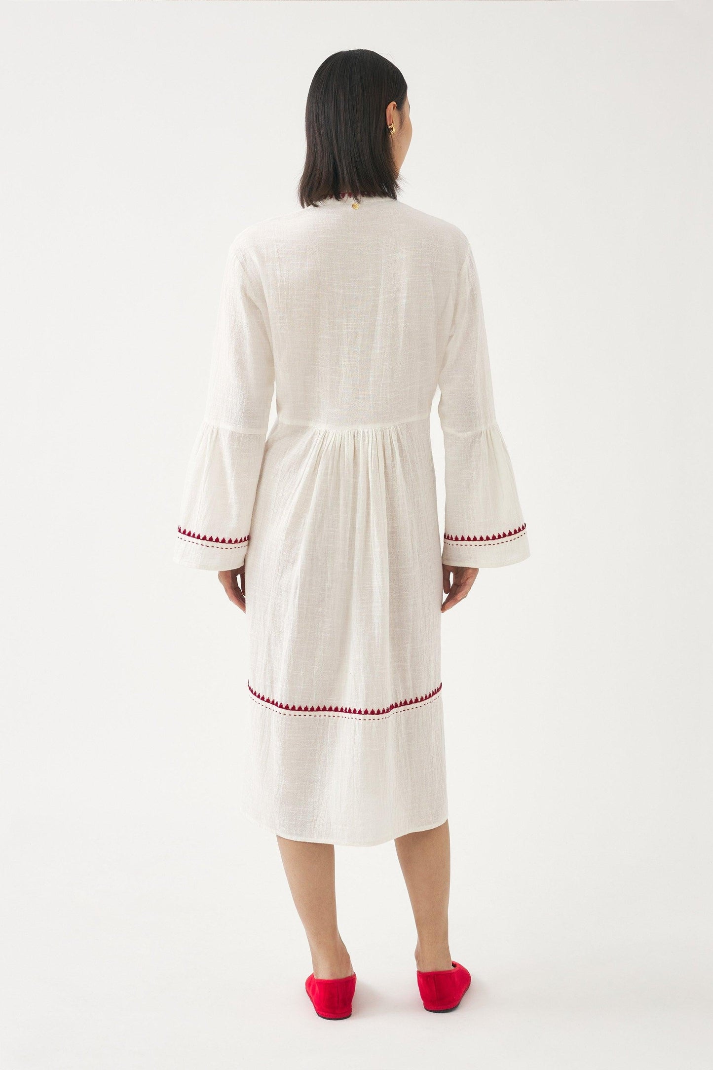 Linen hand-embroidered dress Cindy