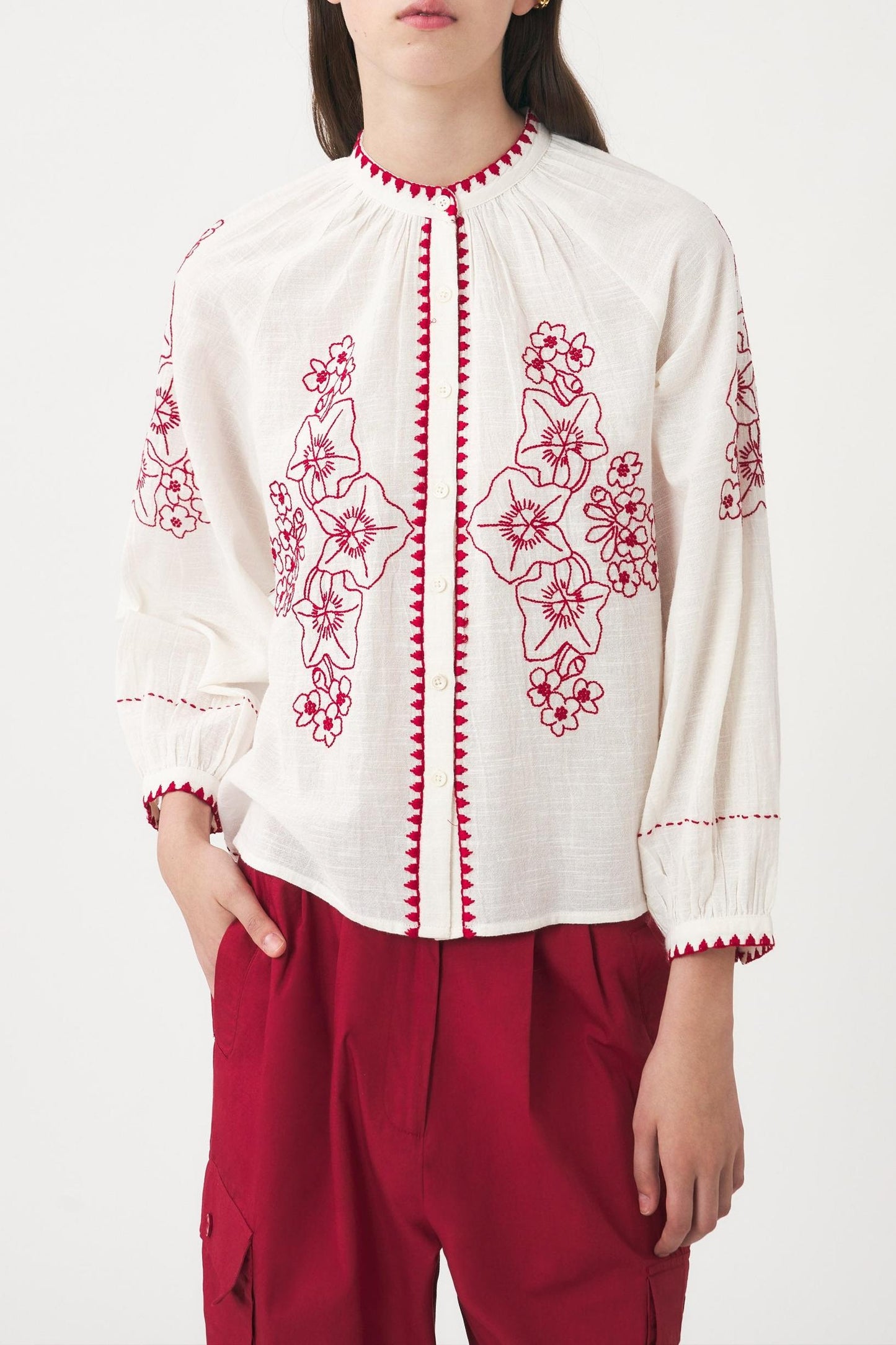 Hand-embroidered linen blouse Cindy