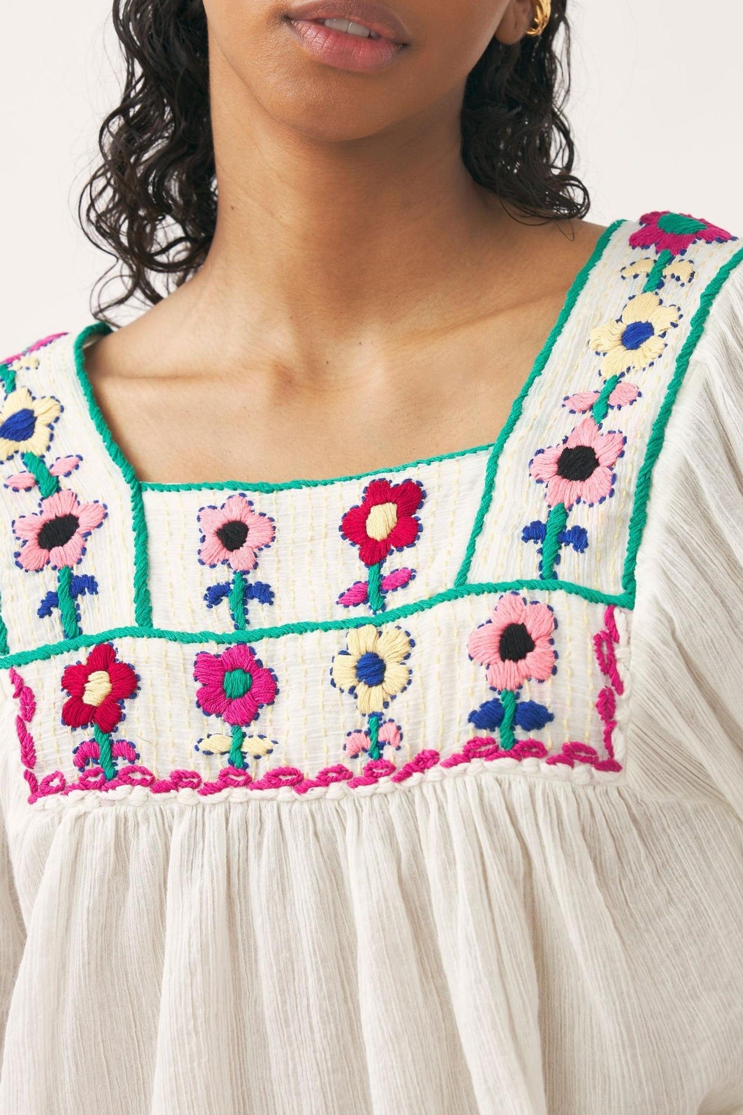 Hand-embroidered crochet blouse Belinda