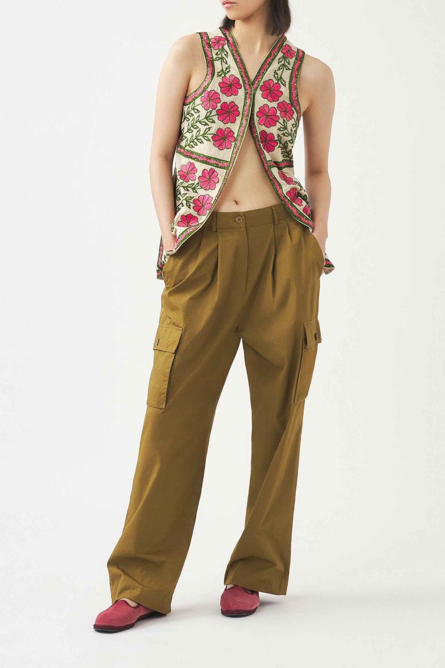 Embroidered sleeveless gilet Ario