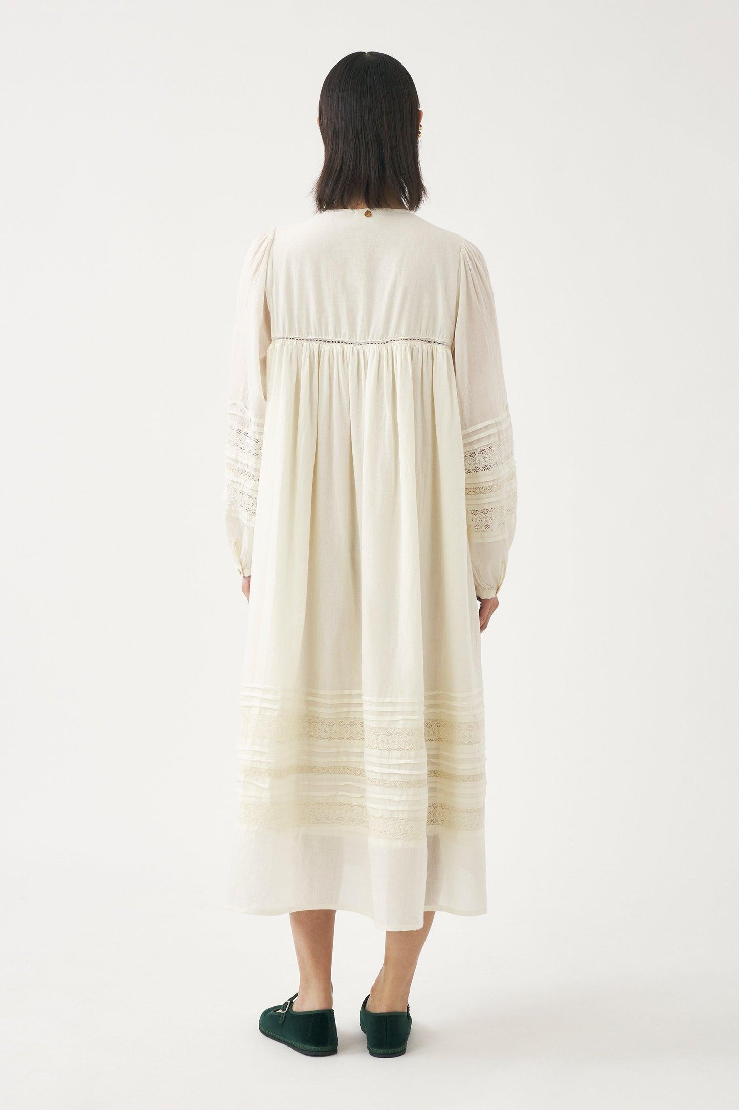 Openwork dress Aloha