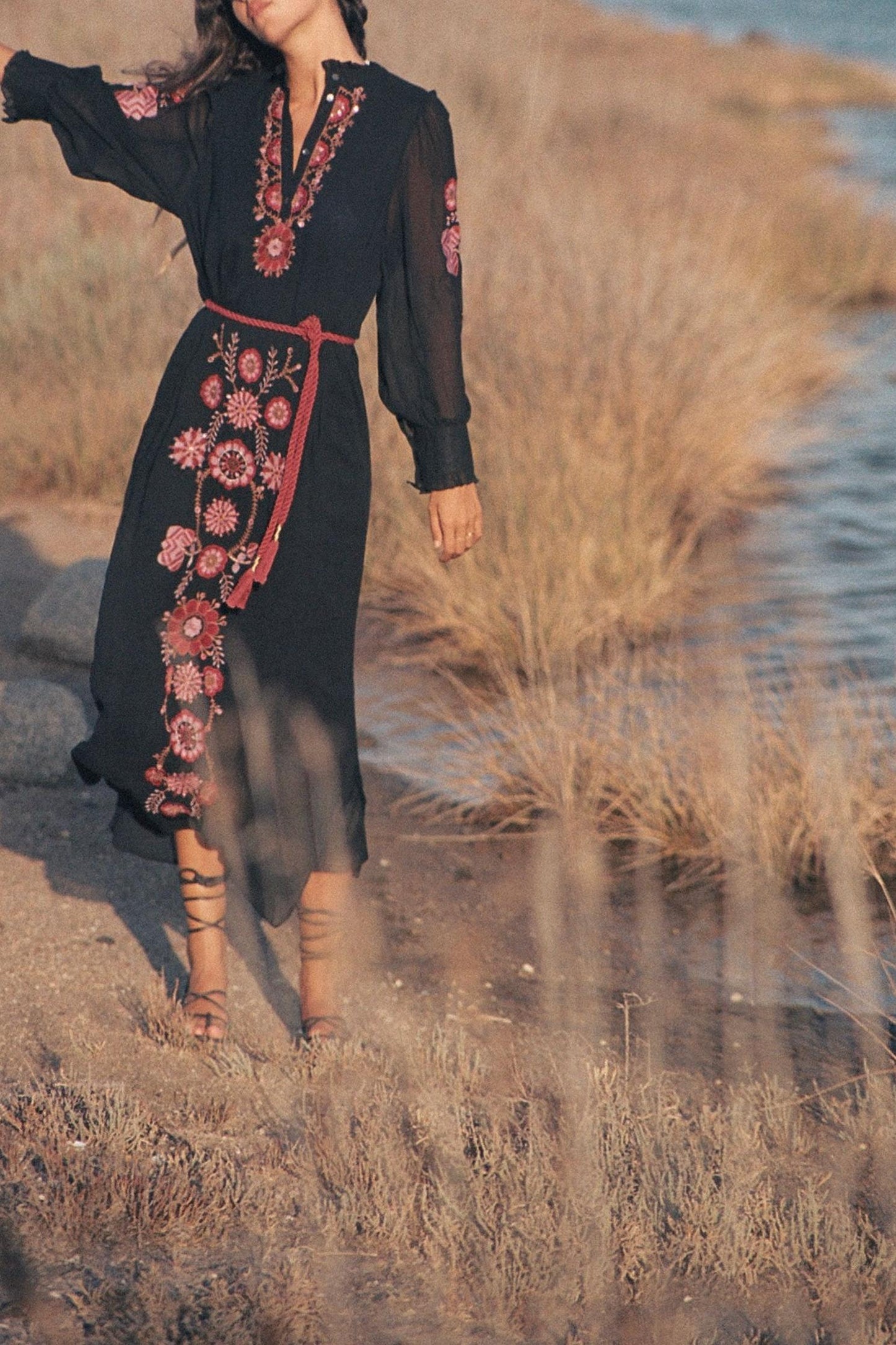 Dan embroidered dress
