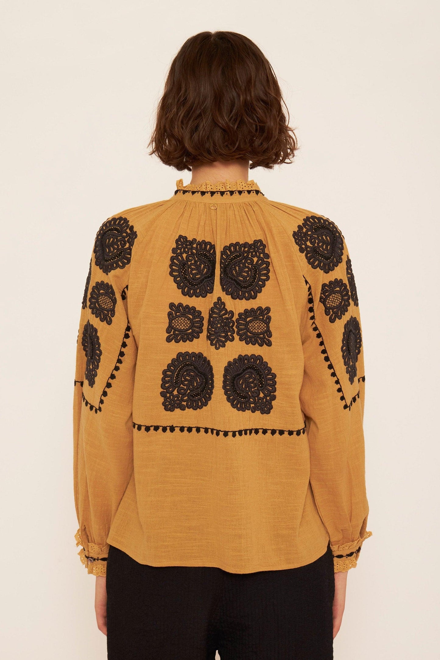 Tobby embroidered blouse