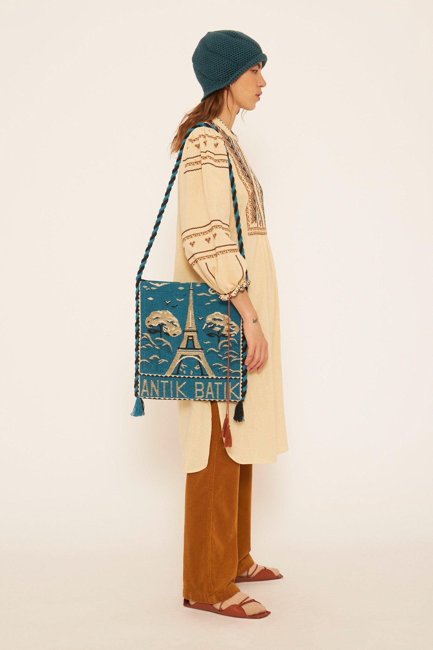 Paris woven bag
