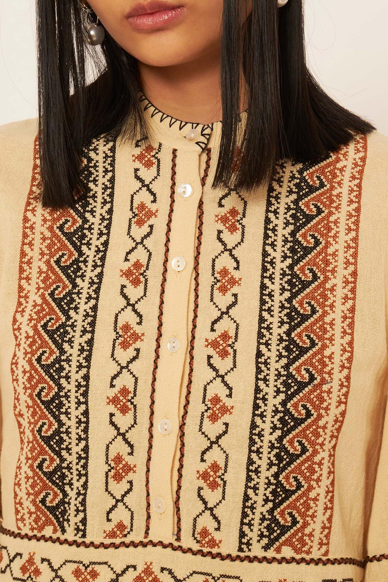 Lyna embroidered blouse
