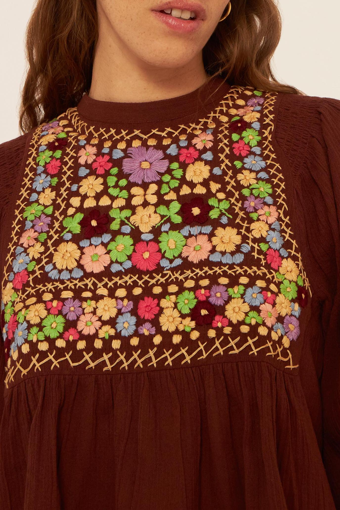 Line embroidered blouse