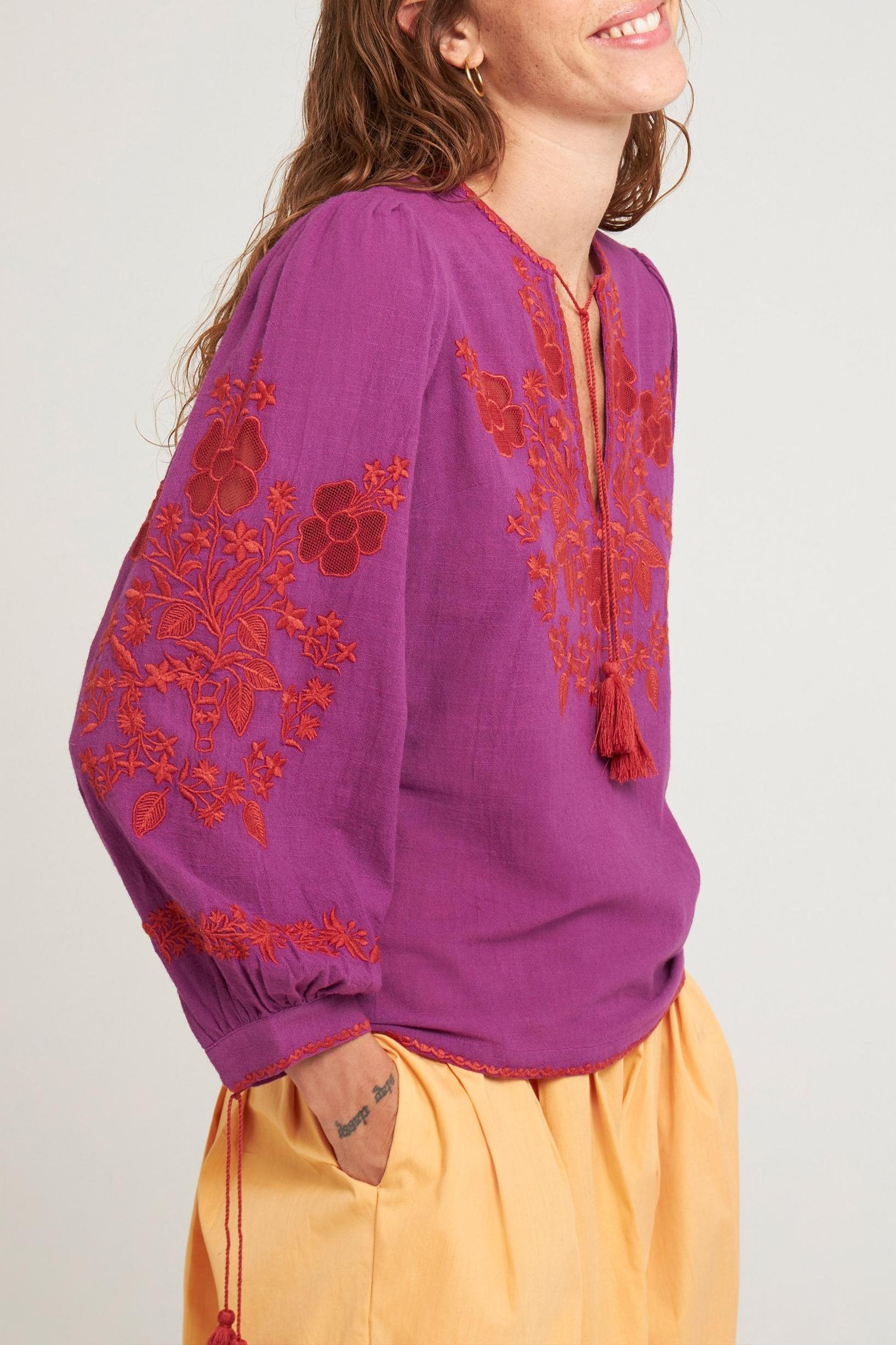 Blouse brodée Vani violet/bordeaux