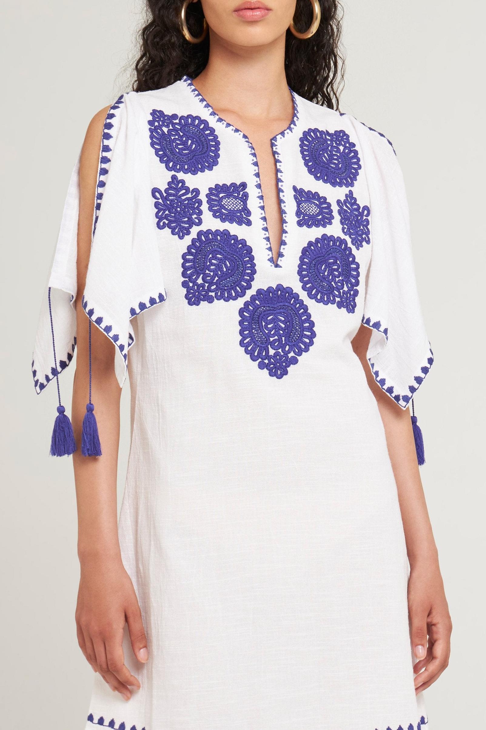 Robe mini brodée Tiki blanc