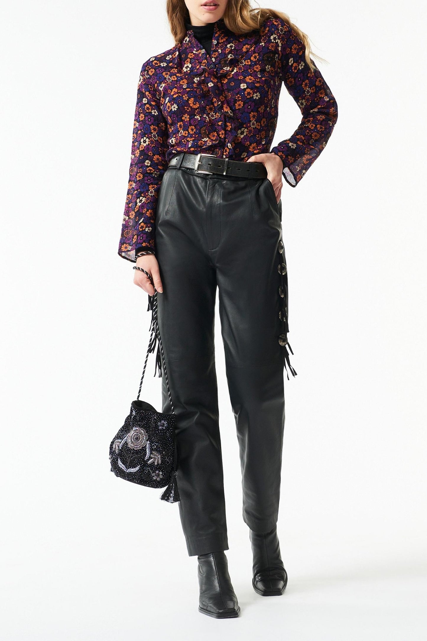 Marie embroidered clutch - Black