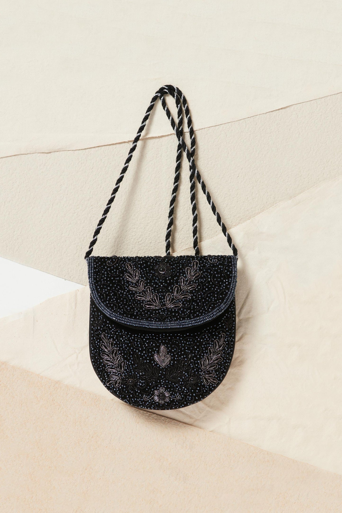 Marie embroidered bucket bag - Black