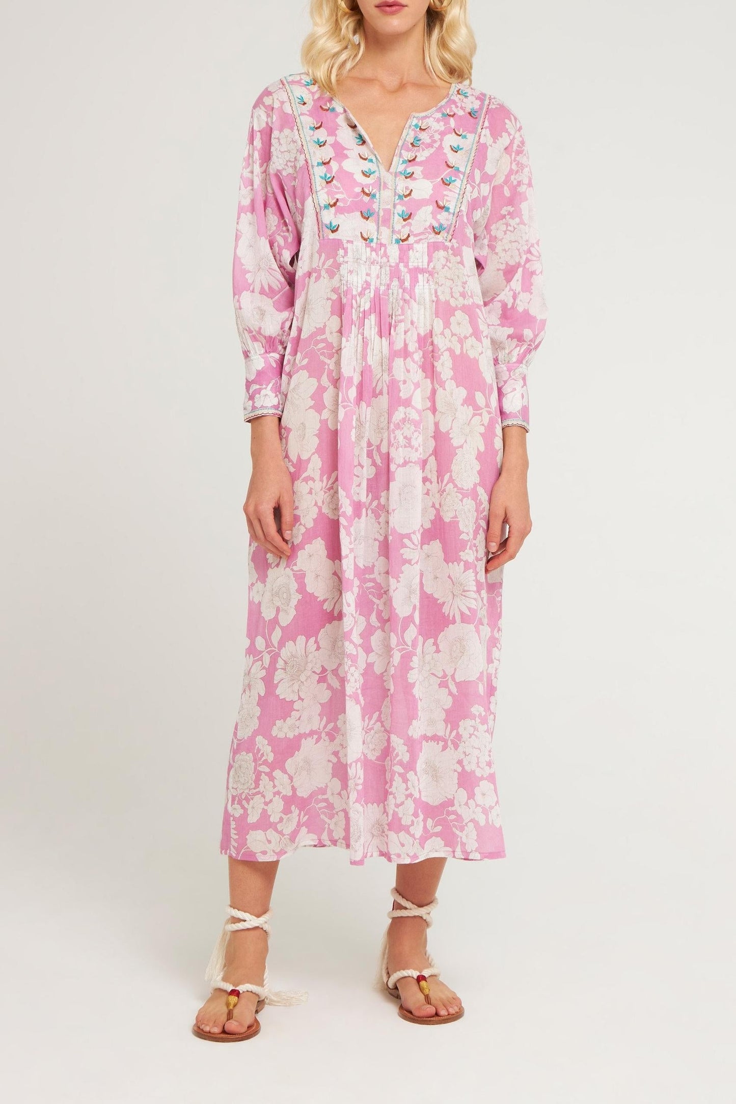 Robe longue brodée Peony