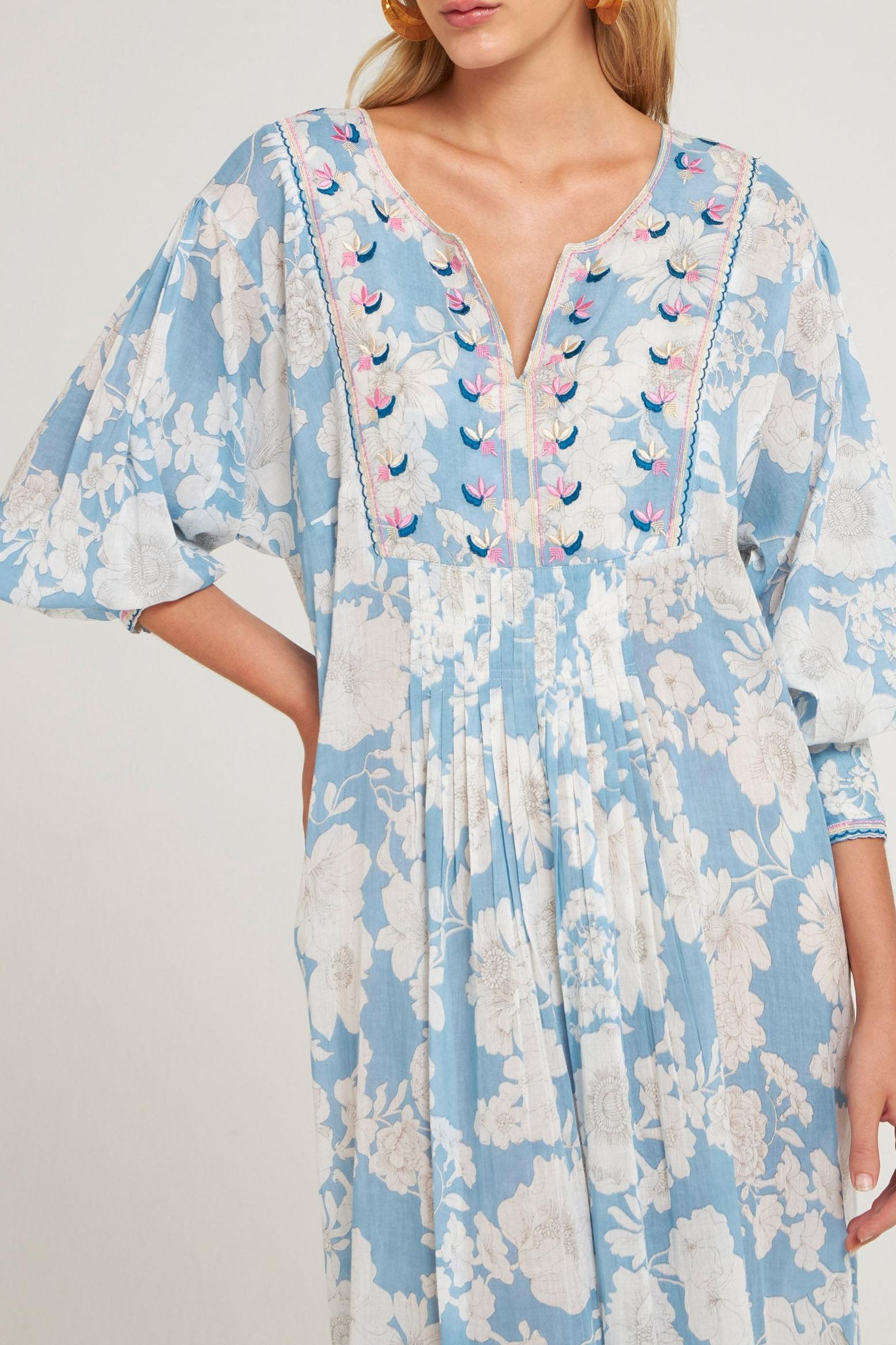 Robe longue brodée Peony
