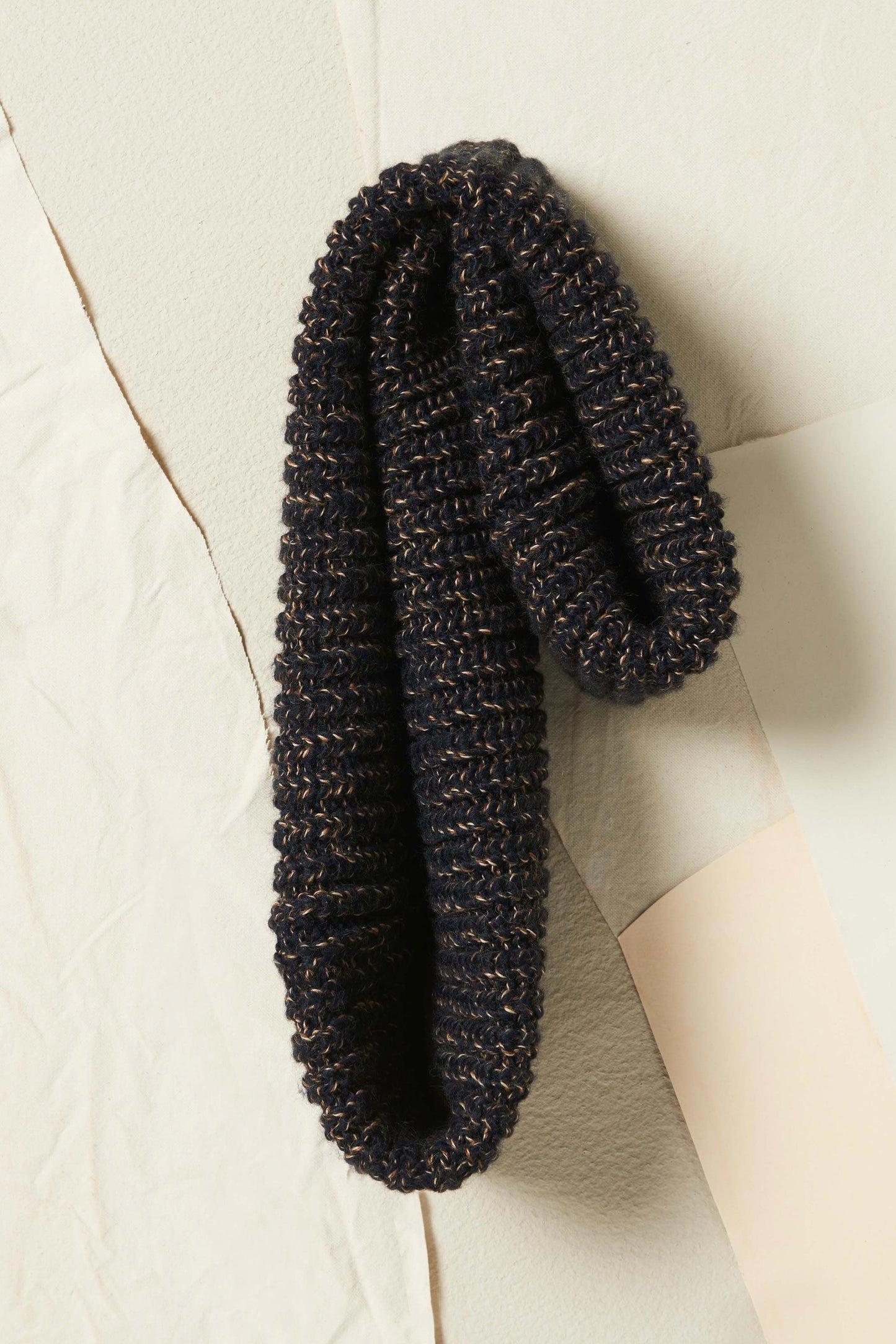 Harry alpaca cowl scarf - Black
