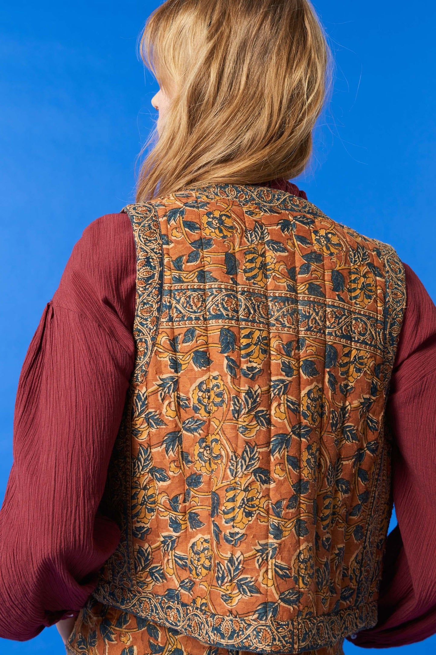 Fanny printed quilted vest - Camel