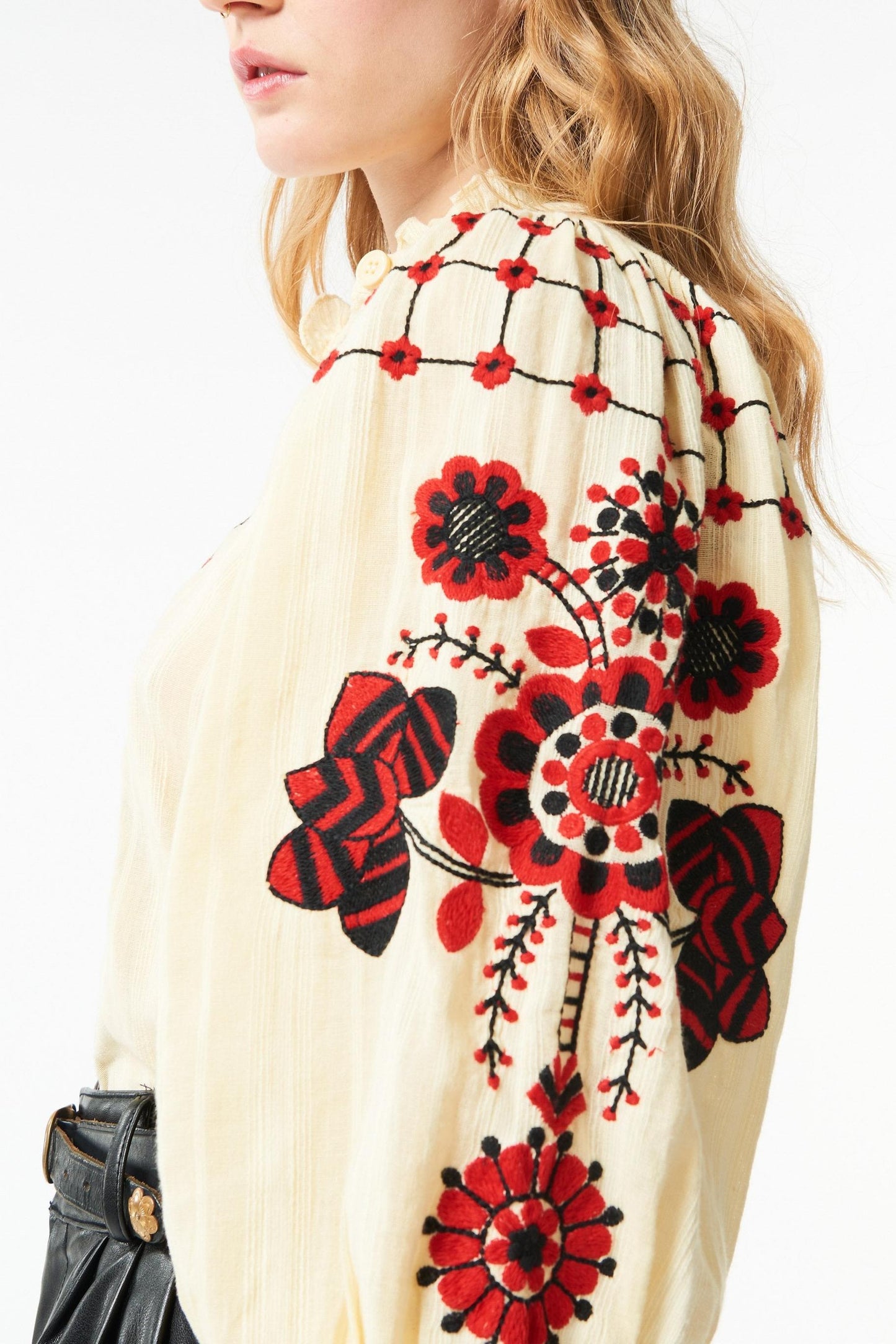 Cami embroidered blouse - White & Red