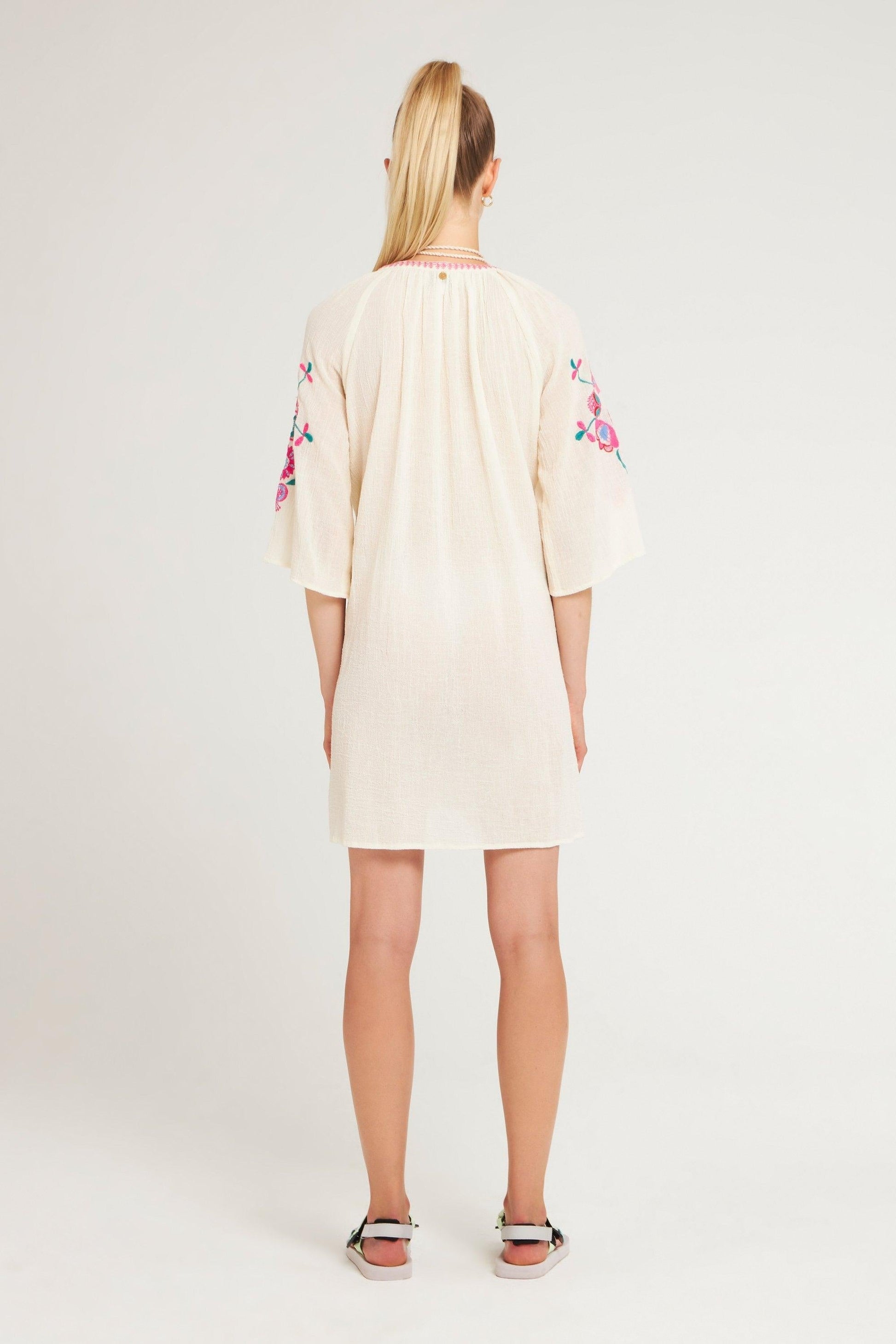 Robe brodée Magoo