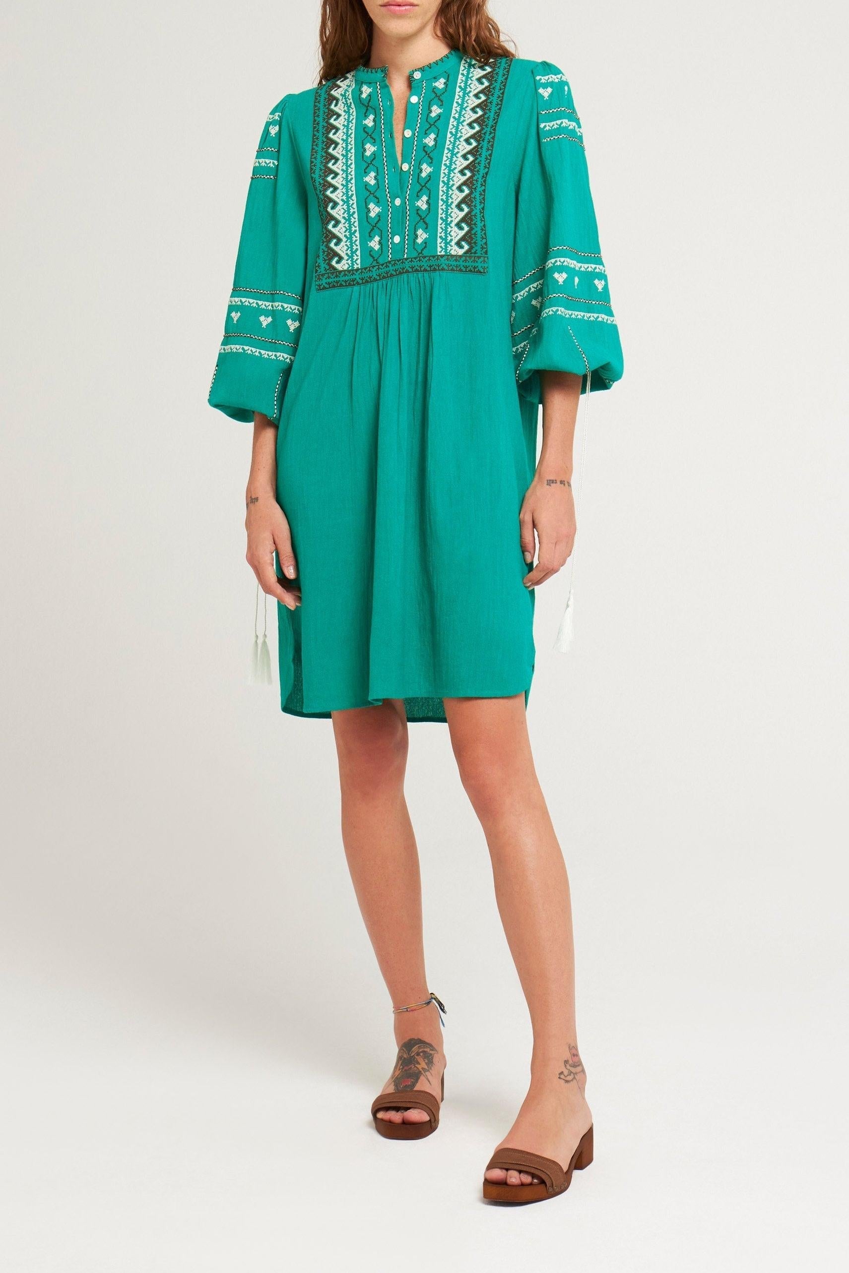 Robe brodée Lima vert