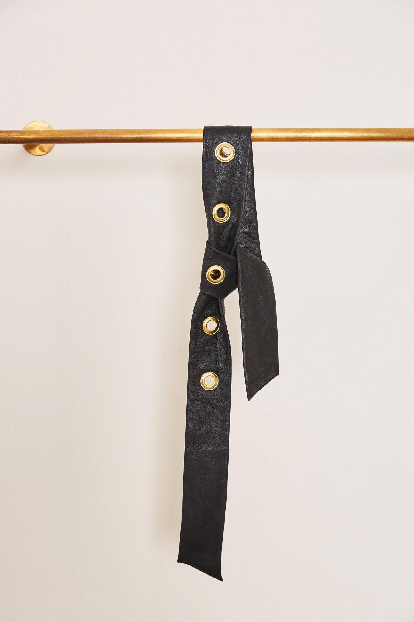 Ceinture large en cuir à nouer noire Knoti