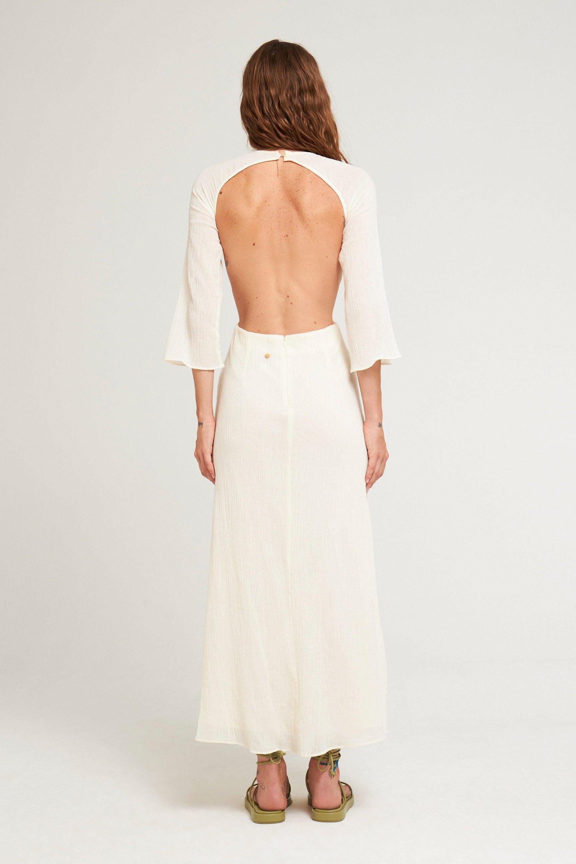 Robe dos nu Lacy