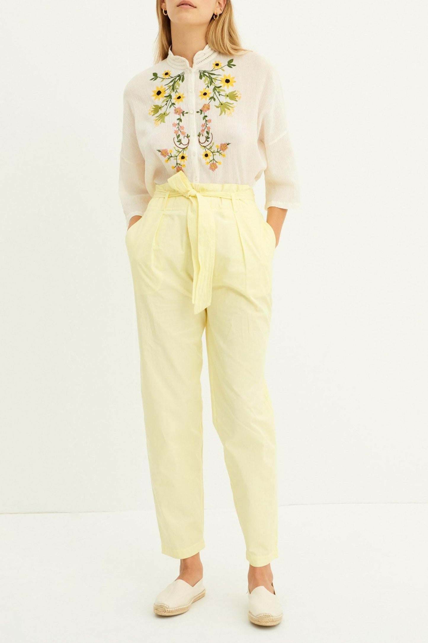 Kala Poplin Carrot Pant - Pastel Yellow