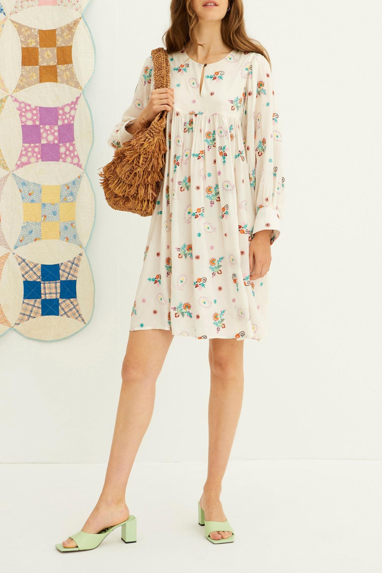 Houla Embroidered Flowing Short Dress - White