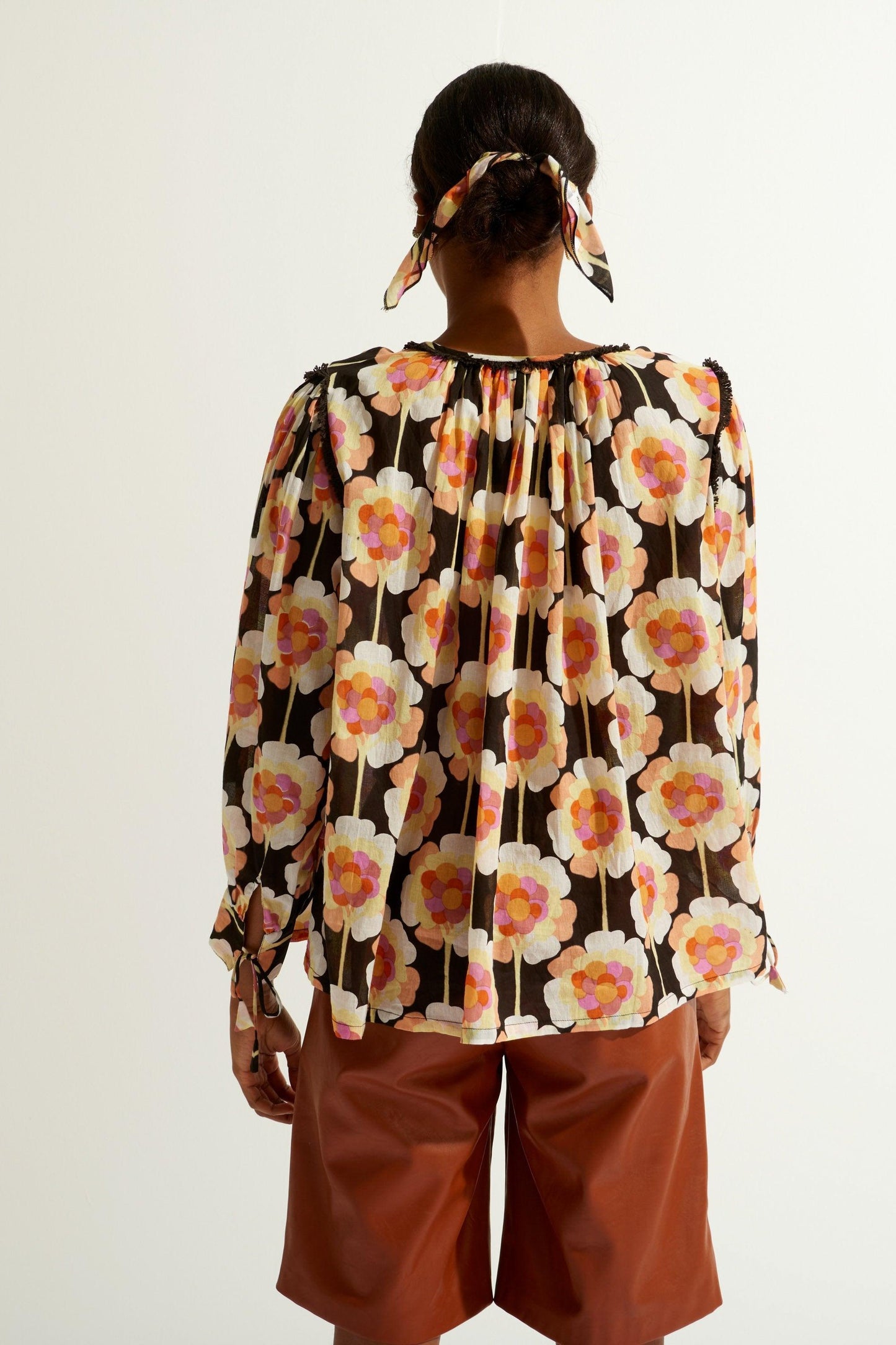 Flowy Printed Blouse - Brown
