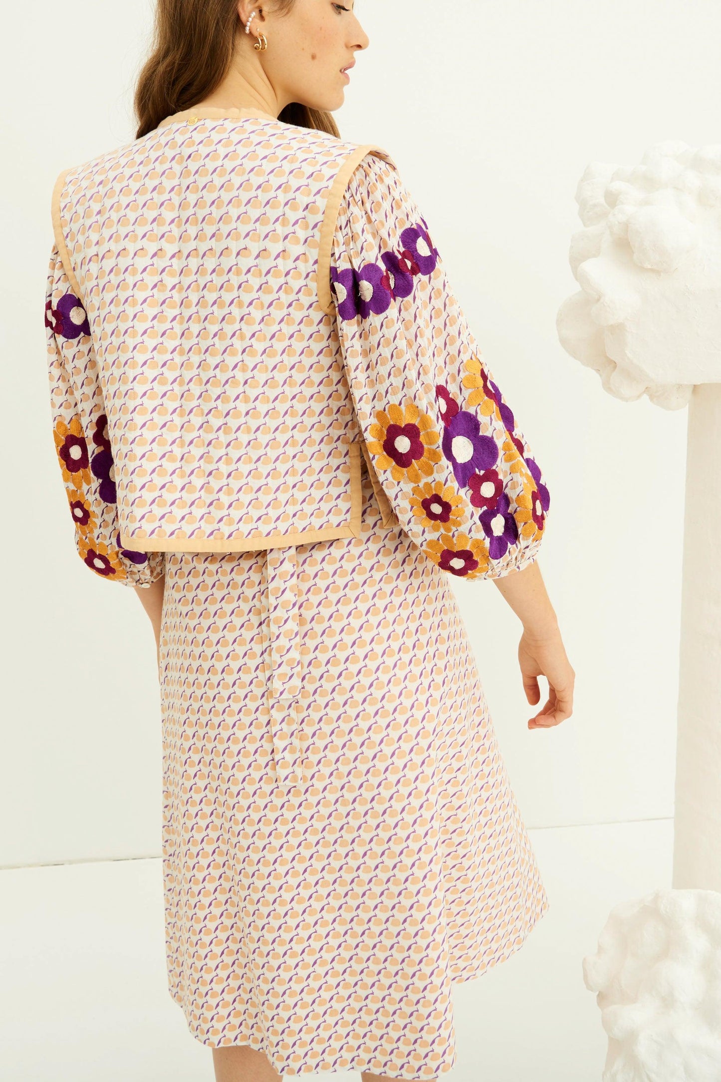 Apoline Embroidered Vest - Peach