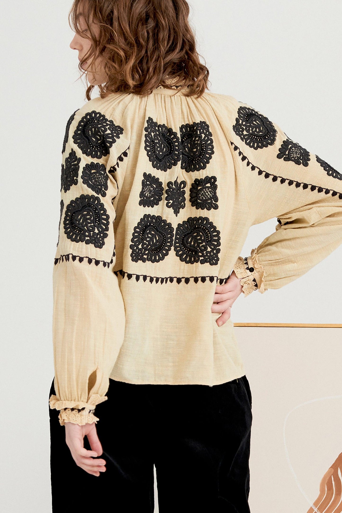 Blusa bordada Toggy - Crema