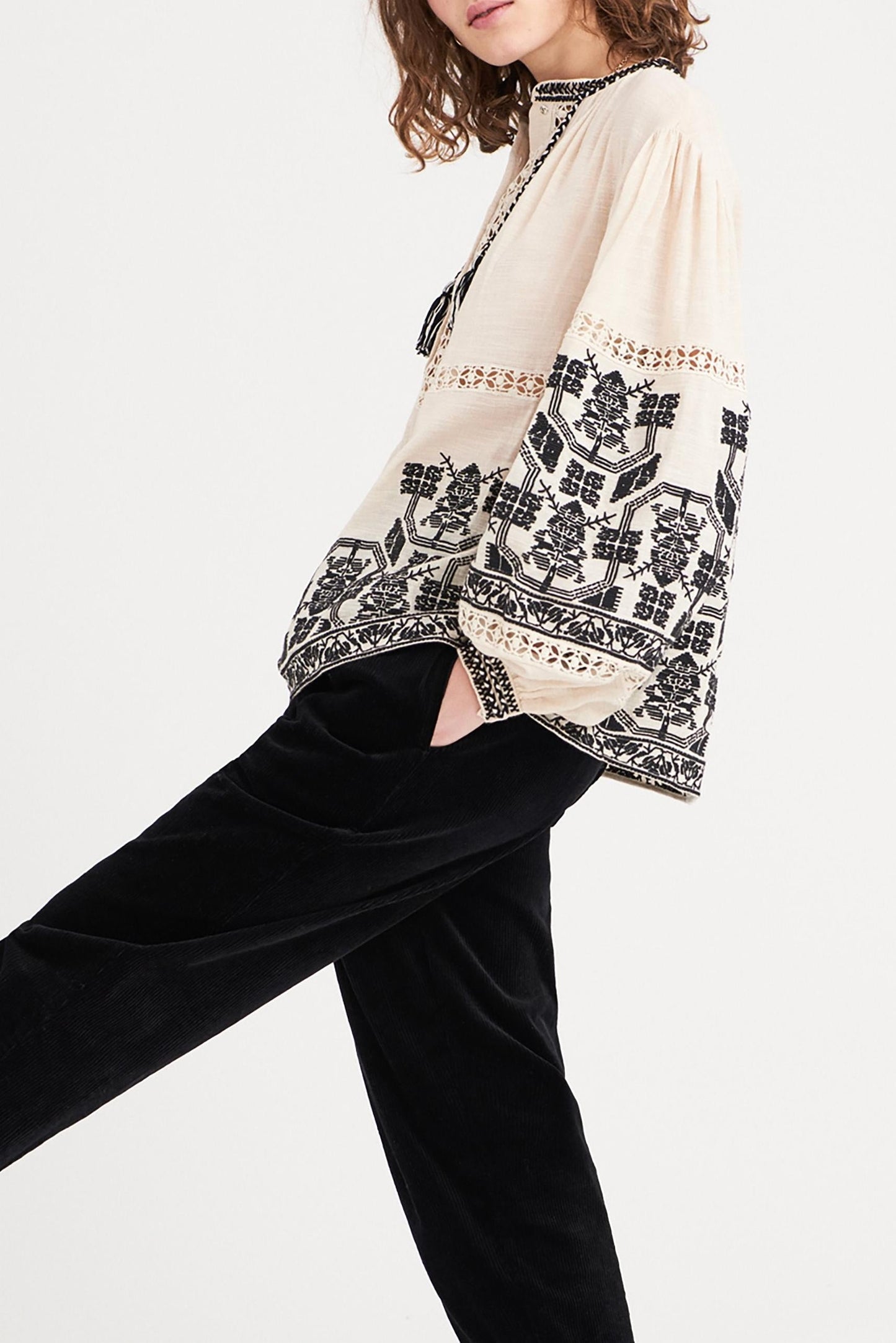 Blusa bordada Sofia - Crema