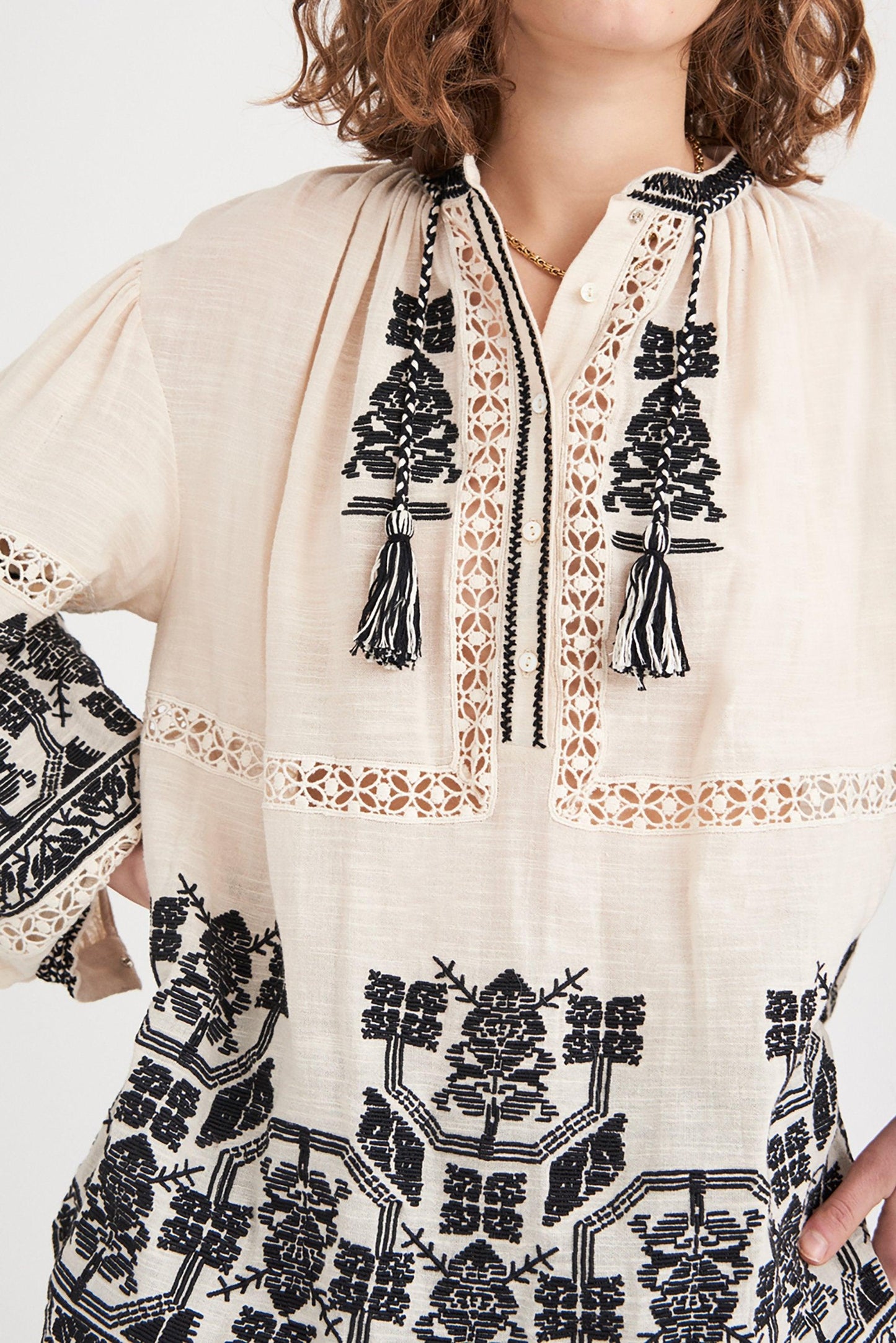 Blusa bordada Sofia - Crema