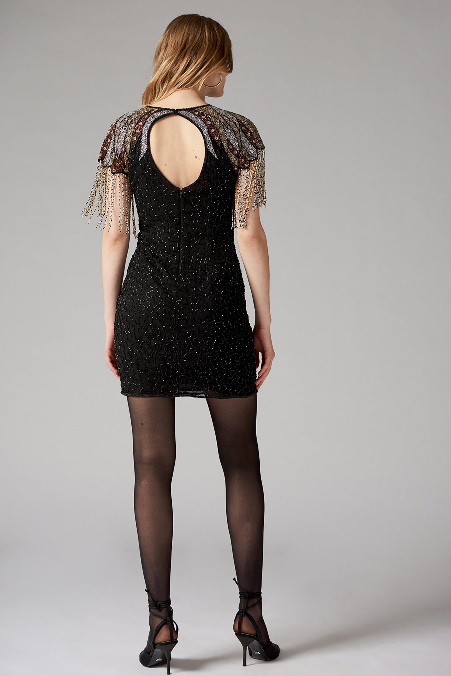 Vestido corto de lentejuelas Papaga