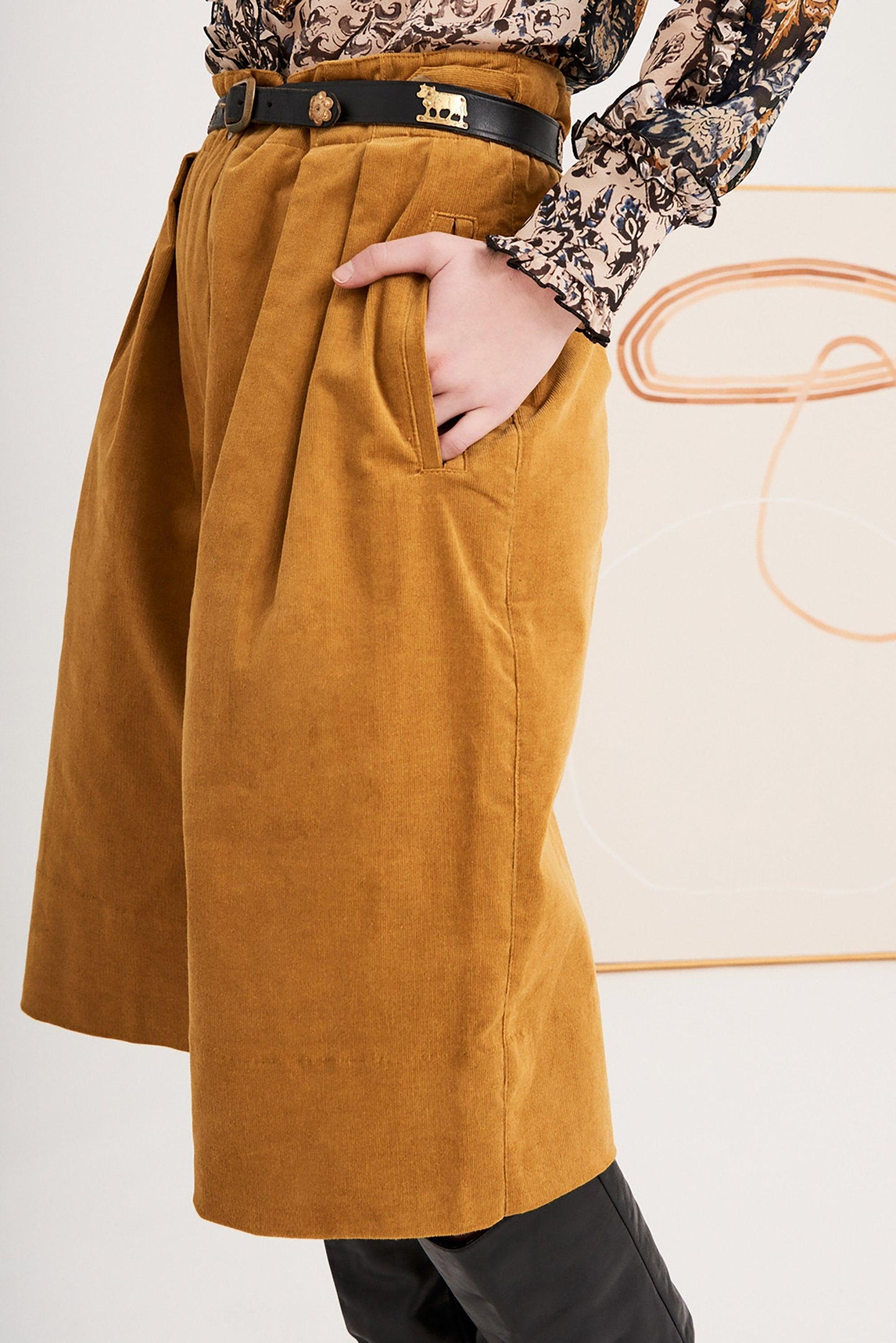 Bermudas de terciopelo Mona - Ocre