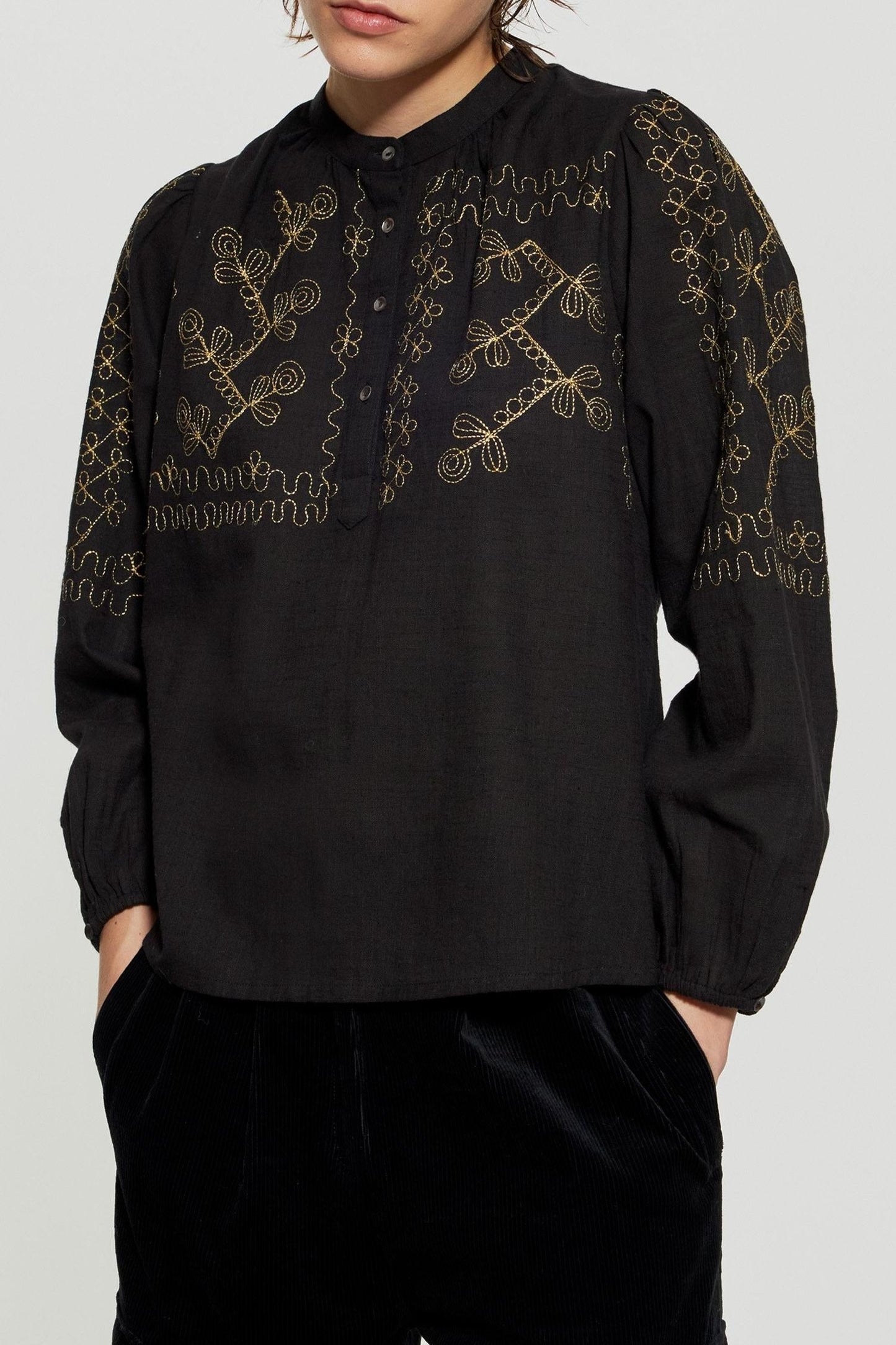 Blouse brodée Oriane