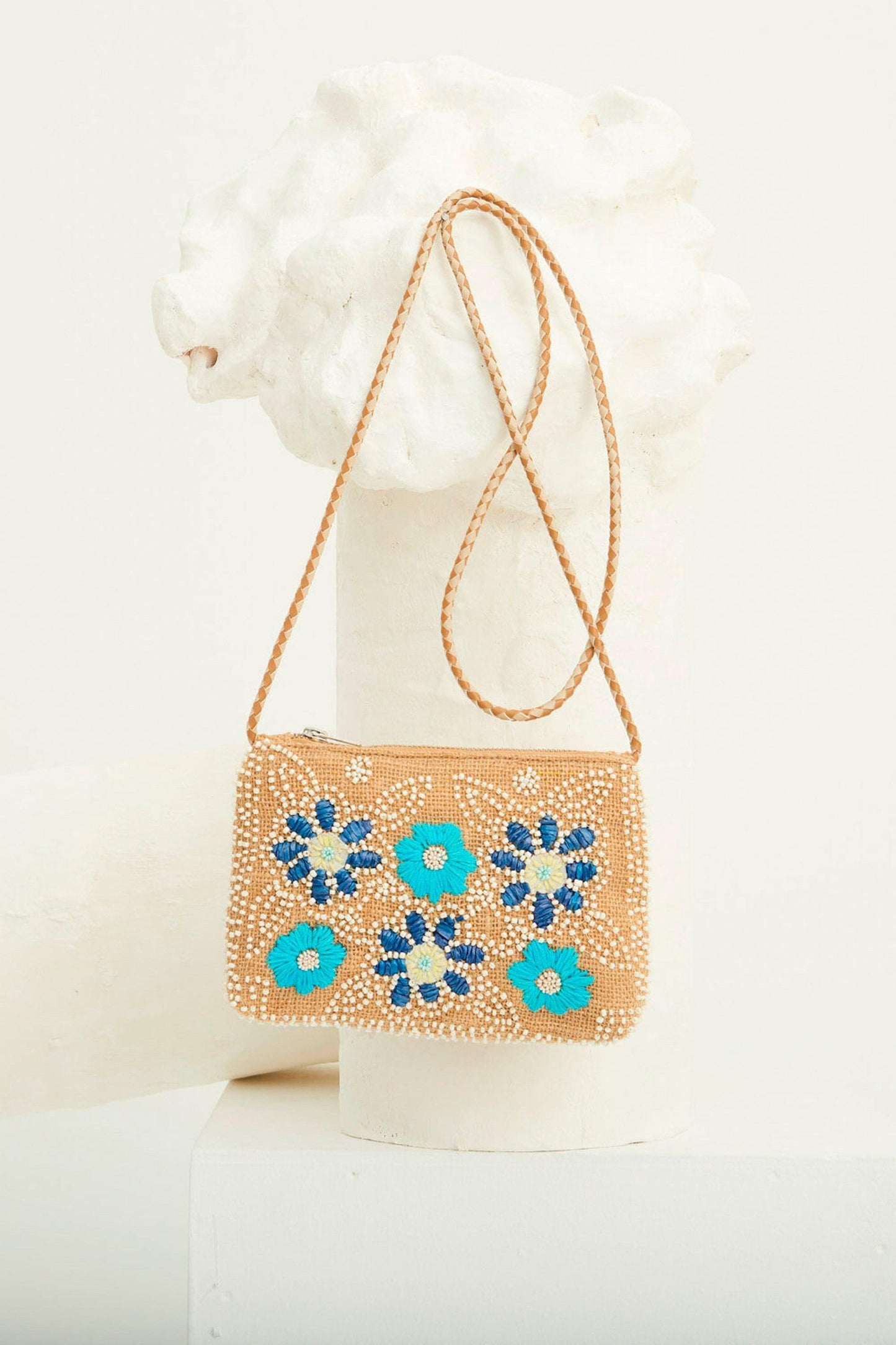 Yuke Embroidered Small Clutch - Blue