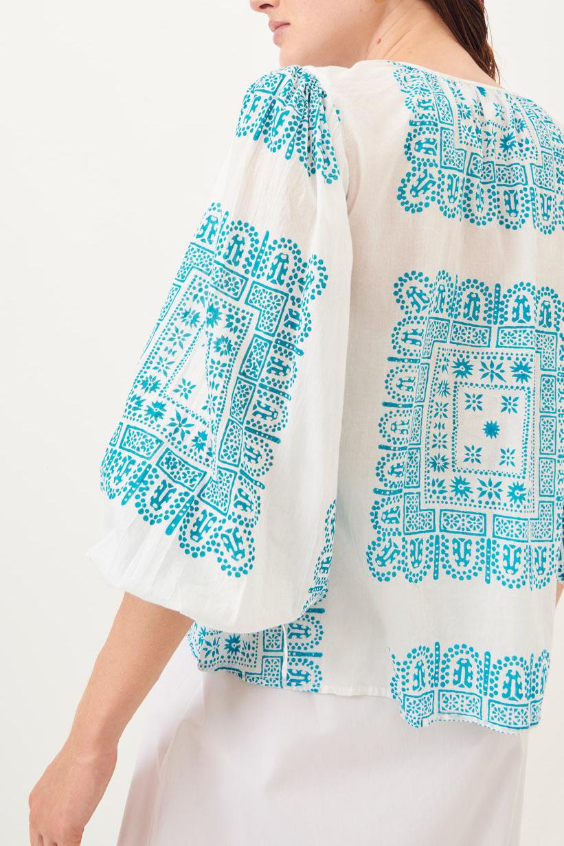 Nalii Flowing Traditional Blouse - Cream