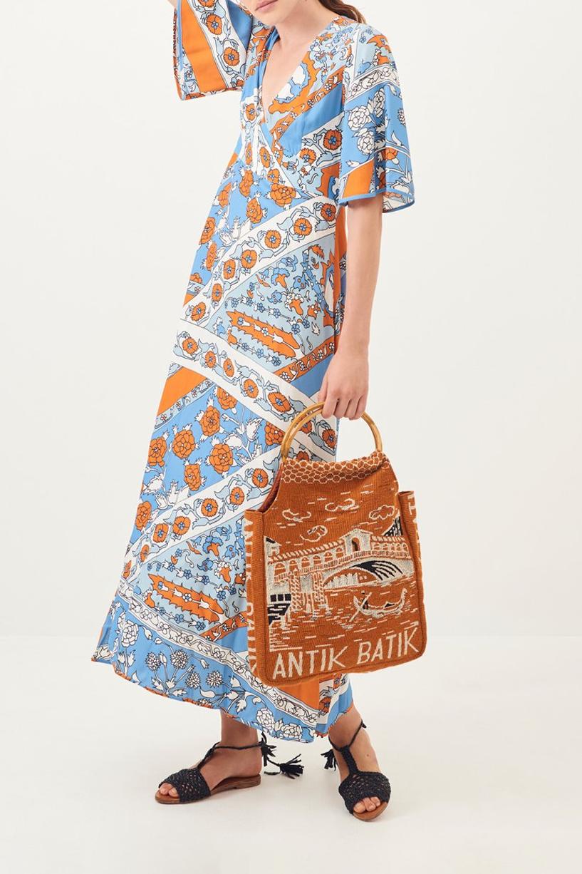 Léandra Flowing Maxi Dress