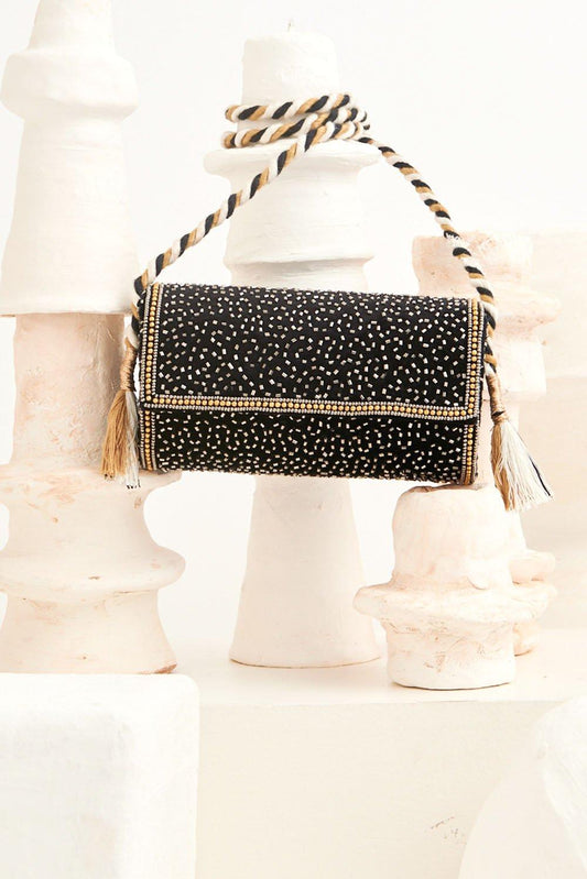 Cartera Wolvy con cuentas bordadas - Negra