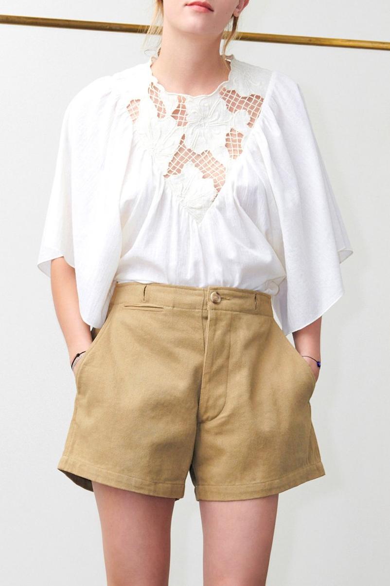 Pantalones cortos color caqui