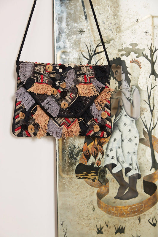 Pochette brodée beige Mary